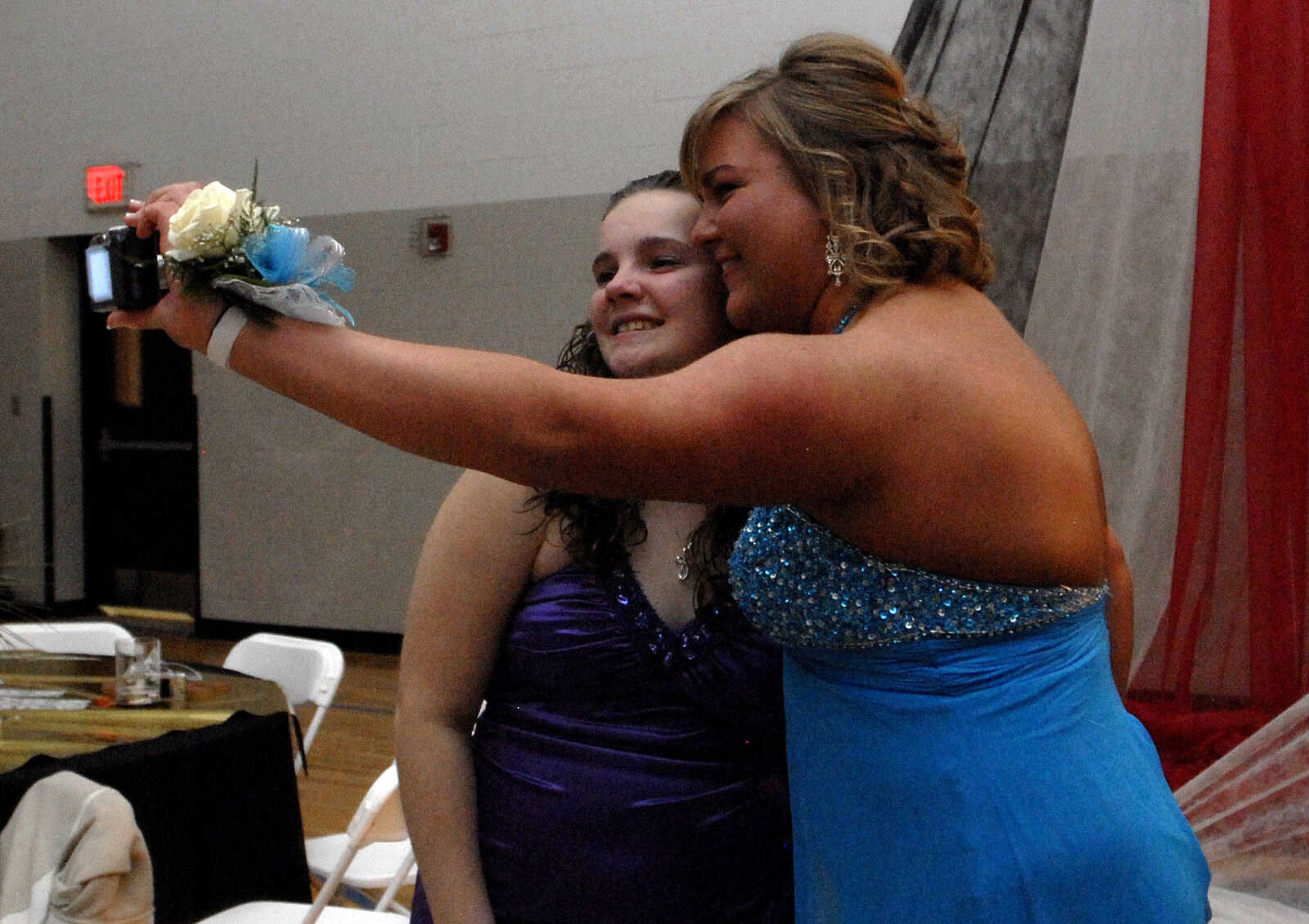 LAURA SIMON~lsimon@semissourian.com
Oran High School "Casino Night" prom Saturday, April 2, 2011 in Oran.