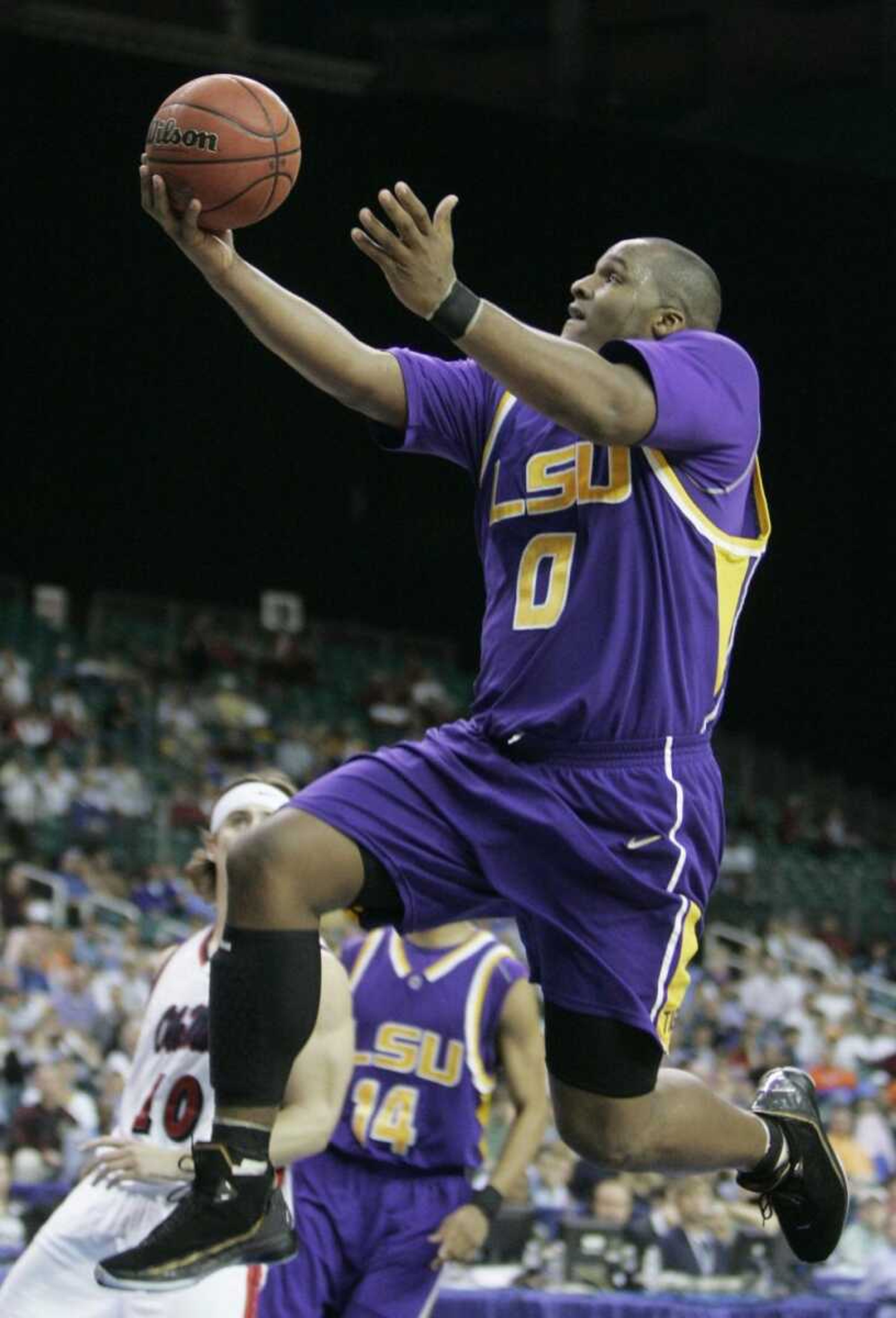 Glen Davis was projected as a top-10 pick if he would have left school after the 2006 season. Instead, he returned to school and now is likely to go in the second round, according to mock drafts. (John Bazemore ~ Associated Press)