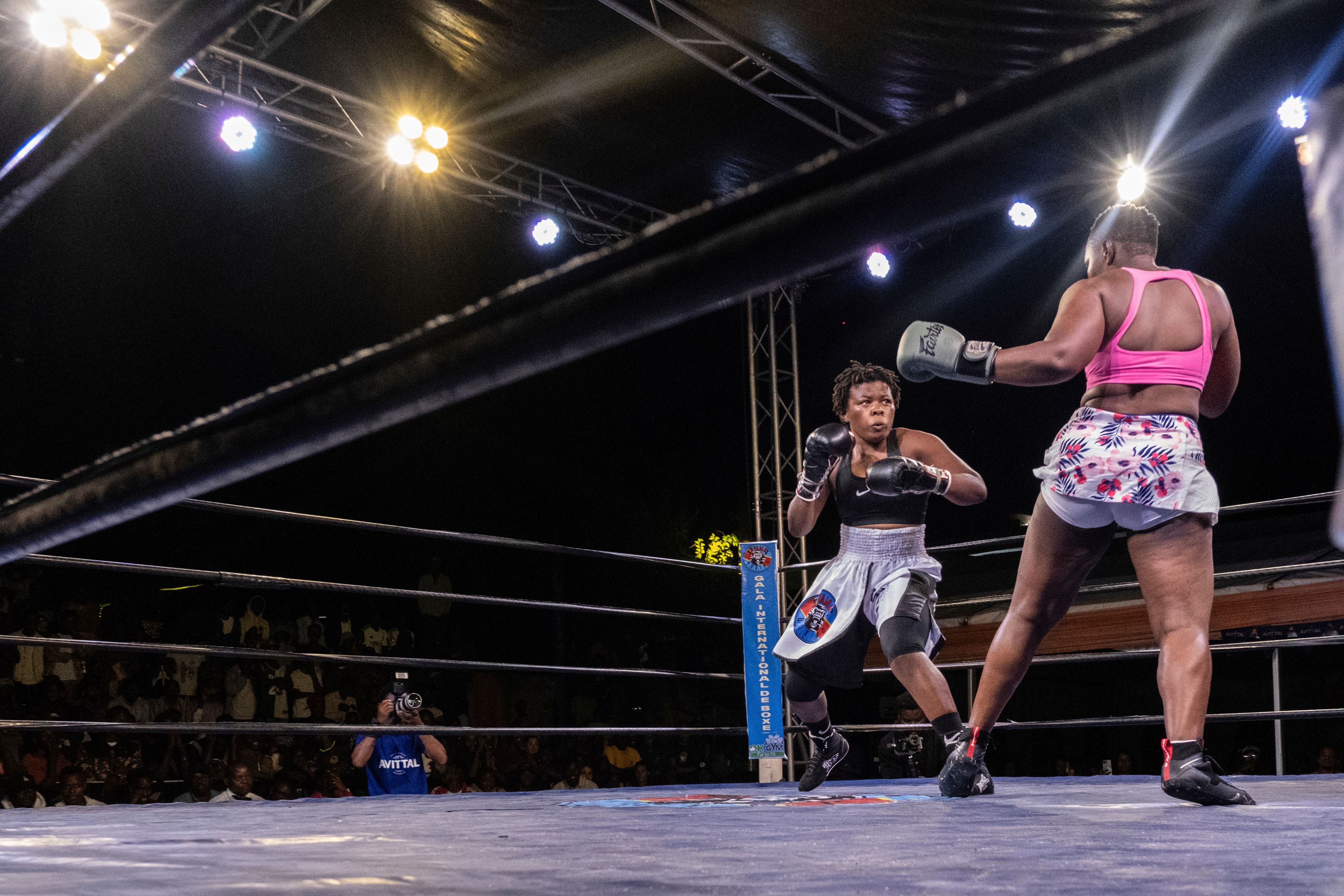 Daniella Mulekets, 20, fight in her first professional boxing match against Kenyan Charity Mukami in Goma, Democratic republic of the Congo, Oct. 26 2024 on the 50th anniversary of the "Rumble in the Jungle" fight between Muhammad Ali and George Foreman in Kinshasa. (AP Photo/Moses Sawasawa)