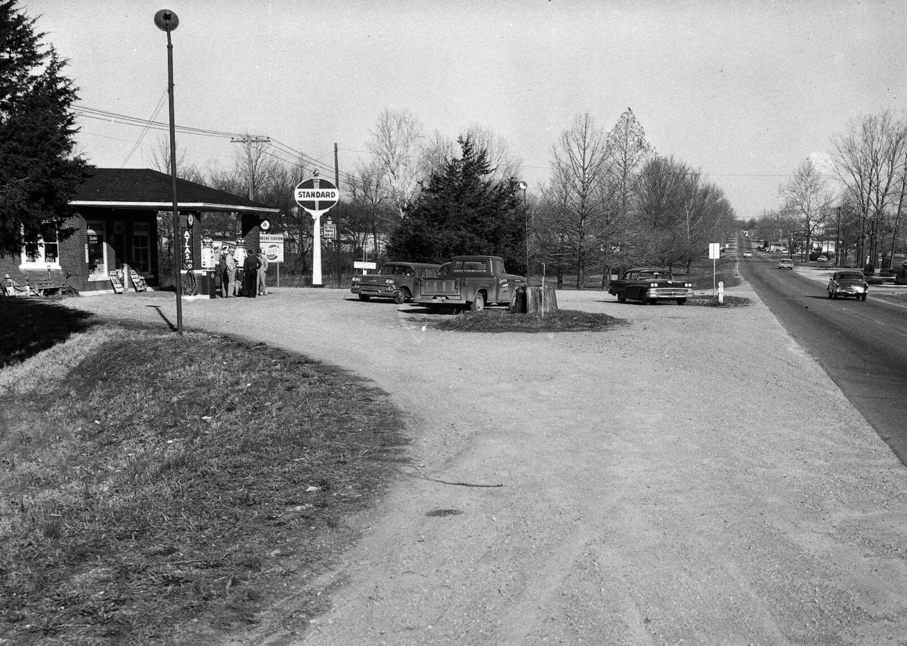 We believe this is the Standard Service Station at 859 N. Kingshighway, operated by Leon W. Brennecke in the 1950s.