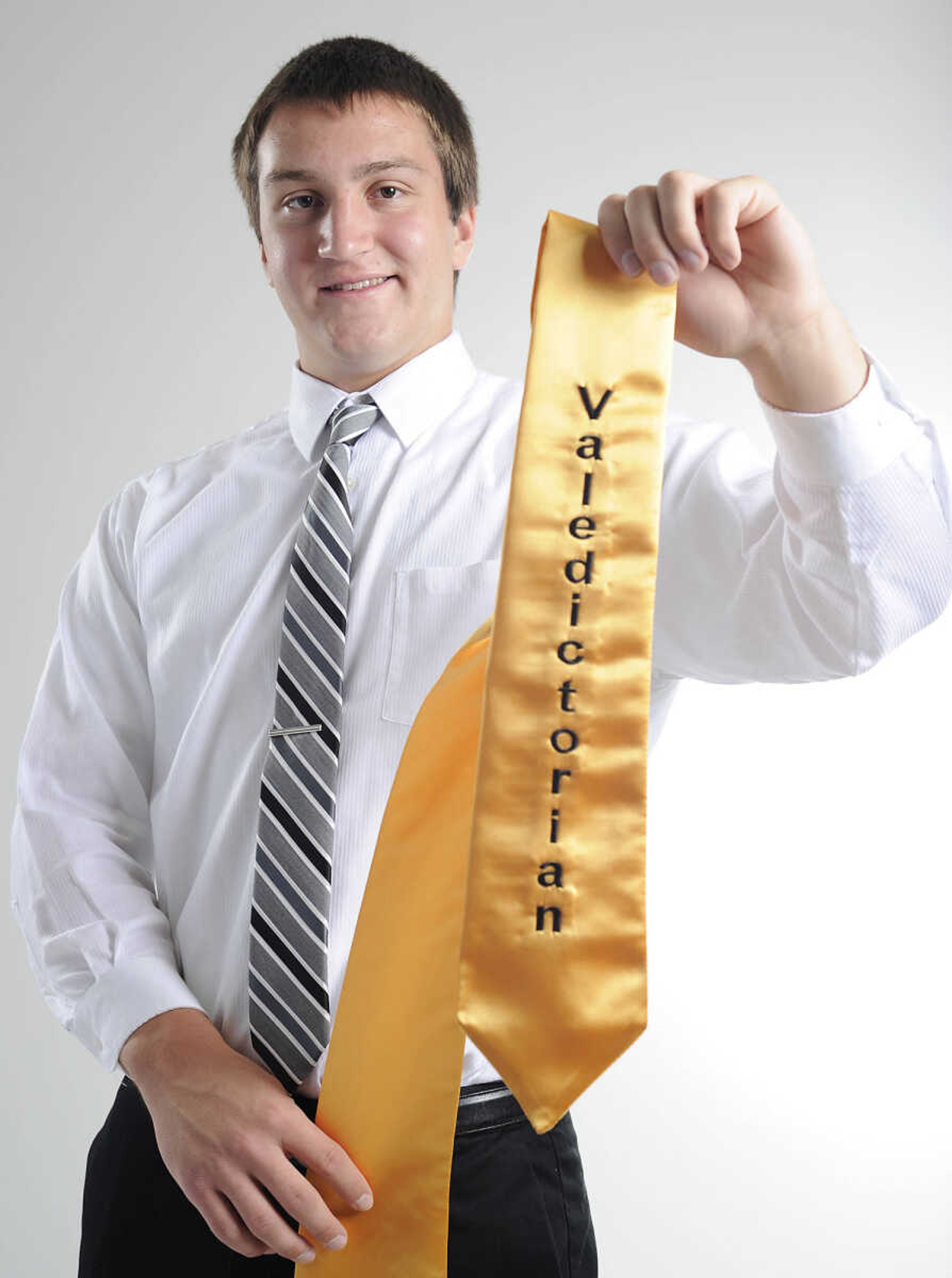 ADAM VOGLER ~ avogler@semissourian.com
Advance High School 2013 Valedictorian - Ethan Barr