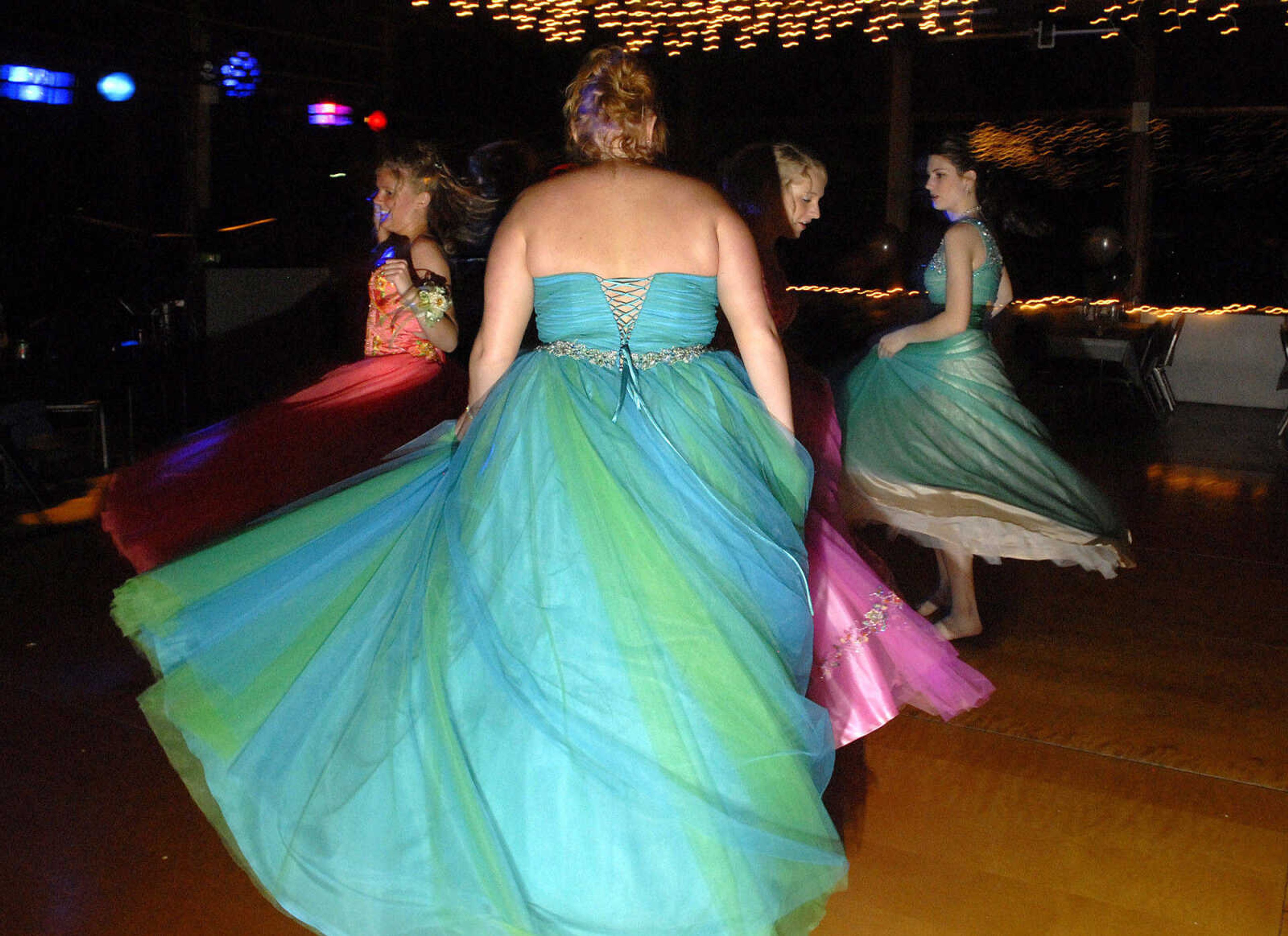 LAURA SIMON~lsimon@semissourian.com
Meadow Heights' prom "A Night to Remember" was held Saturday, April 30, 2011 at Deerfield Lodge.