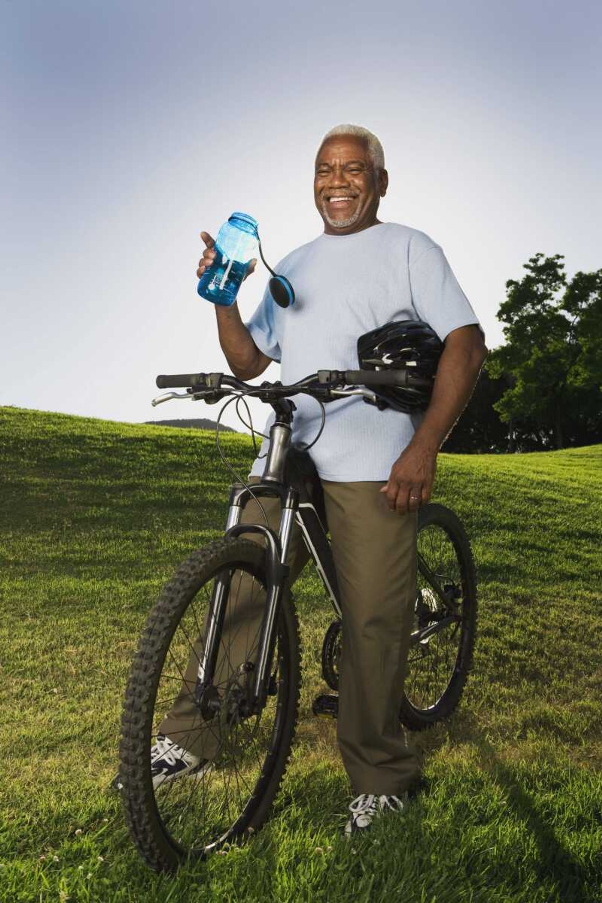 Senior man with mountain bike