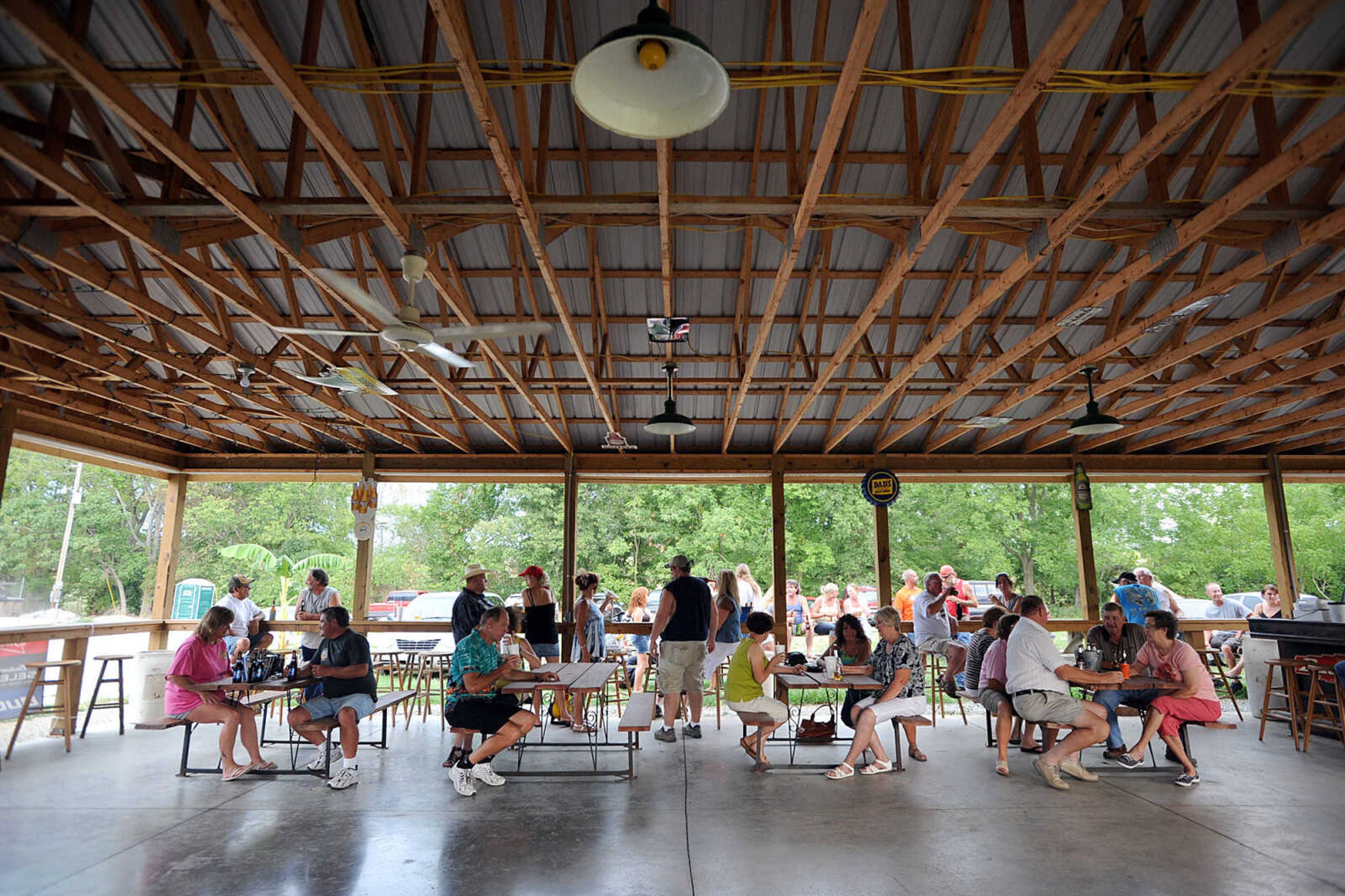 LAURA SIMON ~ lsimon@semissourian.com
Guests enjoy music from the Backstreet Cruisers Sunday, July 8, 2012 at the Bayou Bar & Grill in Pocahontas, Mo. The St. Louis based band performs music from the 1950's and 60's.