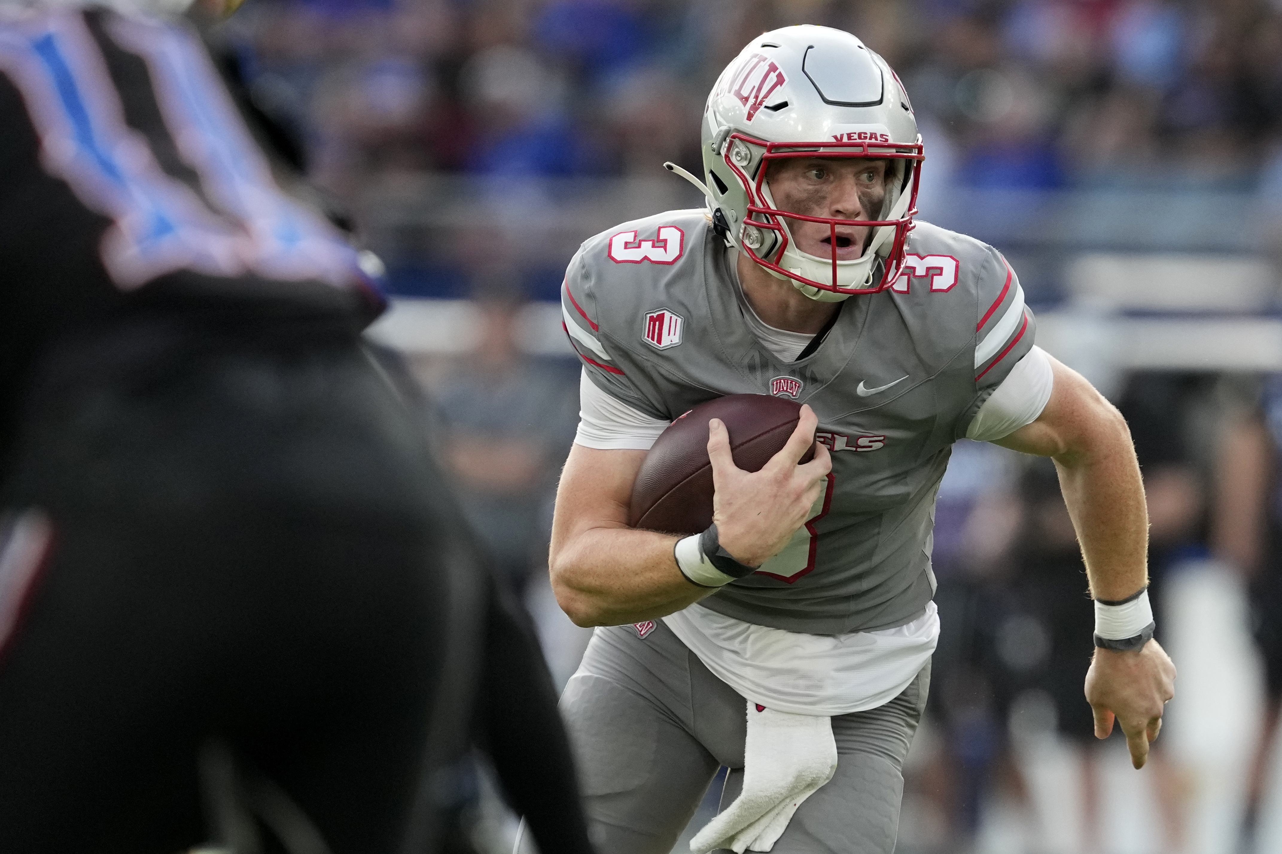 UNLV QB to sit out season after agent says a promised $100,000 for tra...