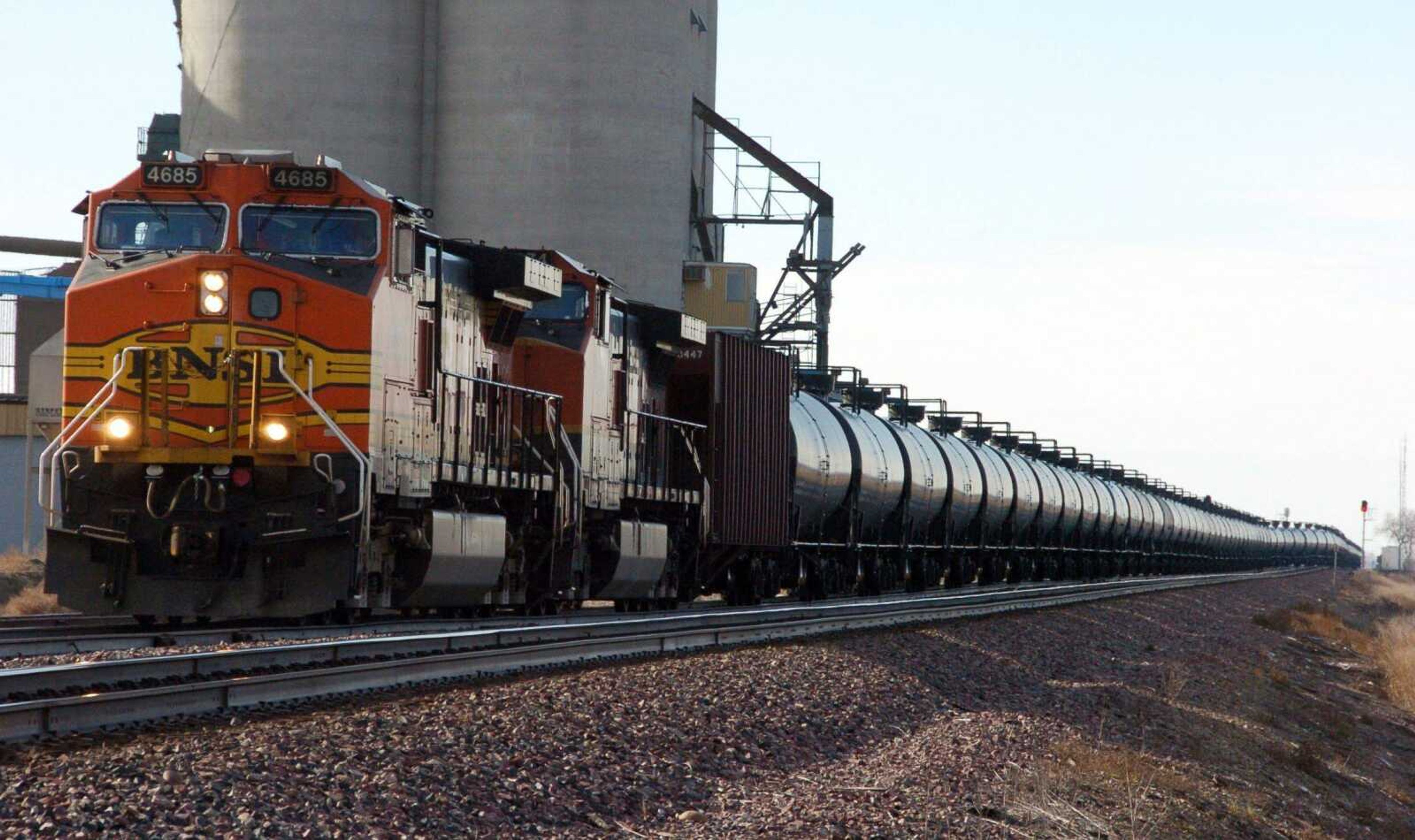 A BNSF Railway train hauls crude oil November near Wolf Point, Montana. Union Pacific counts about 10 oil trains a week in Southeast Missouri. (Matthew Brown ~ Associated Press)