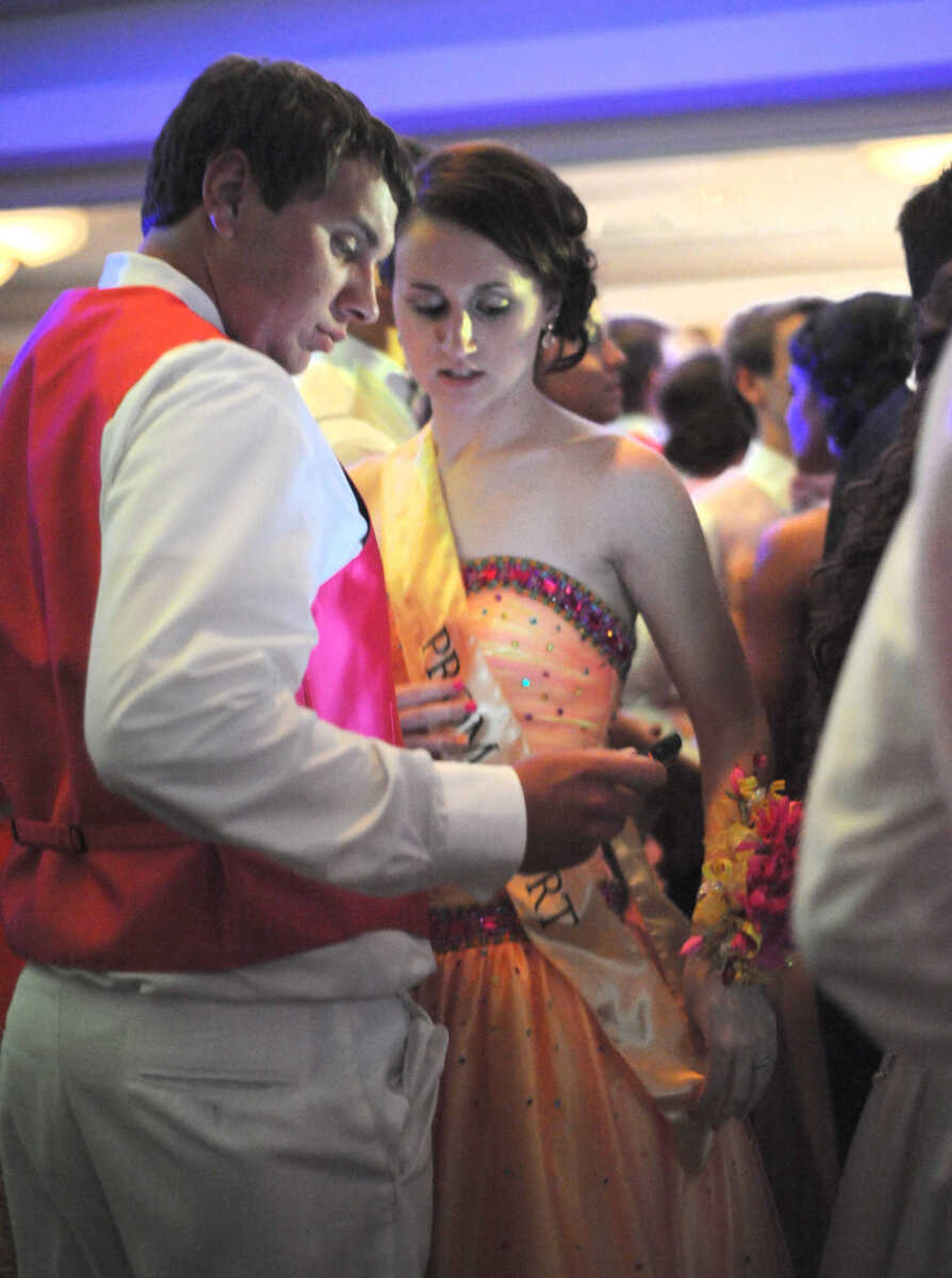 LAURA SIMON ~ lsimon@semissourian.com

Saxony Lutheran High School's "Arabian Nights" prom, Saturday, April 25, 2015, at Drury Lodge in Cape Girardeau.