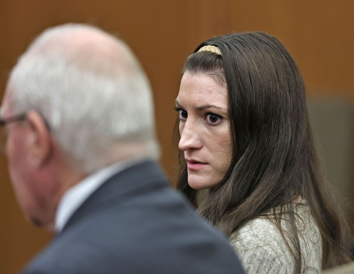 Judge tells Lindsay Clancy jury to keep deliberating after t...