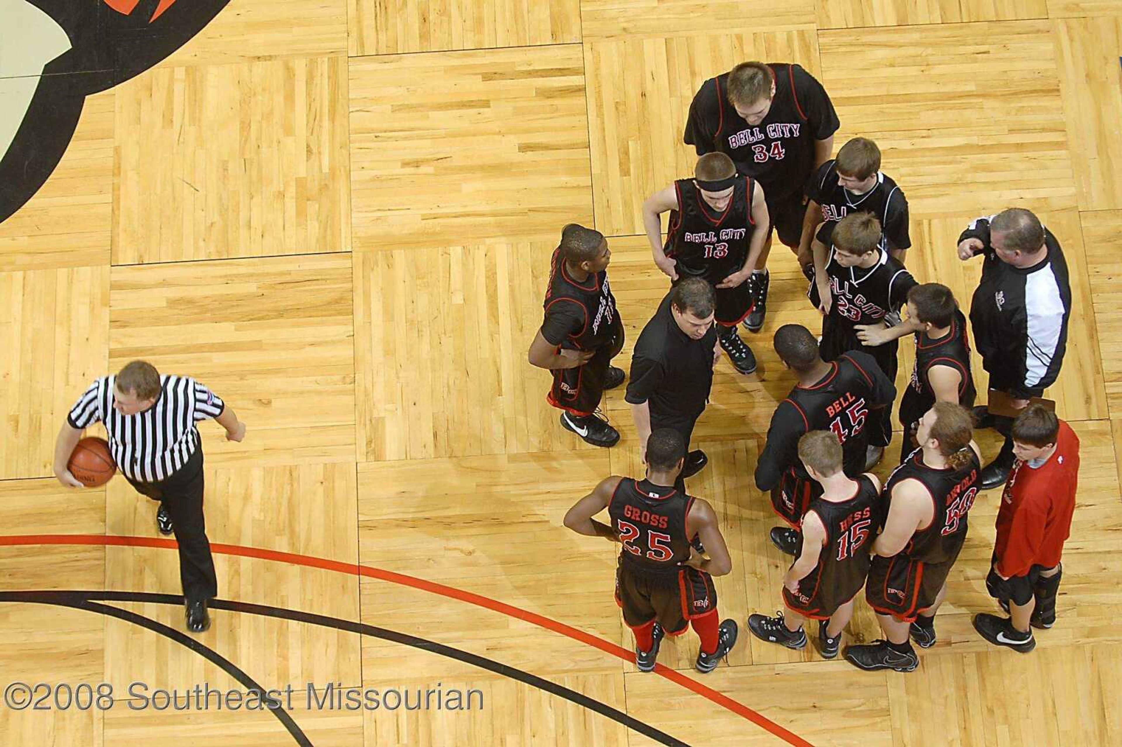 KIT DOYLE ~ kdoyle@semissourian.com
The Cubs huddle Tuesday, December 30, 2008, during the Southeast Missourian Christmas Tournament at the Show Me Center.