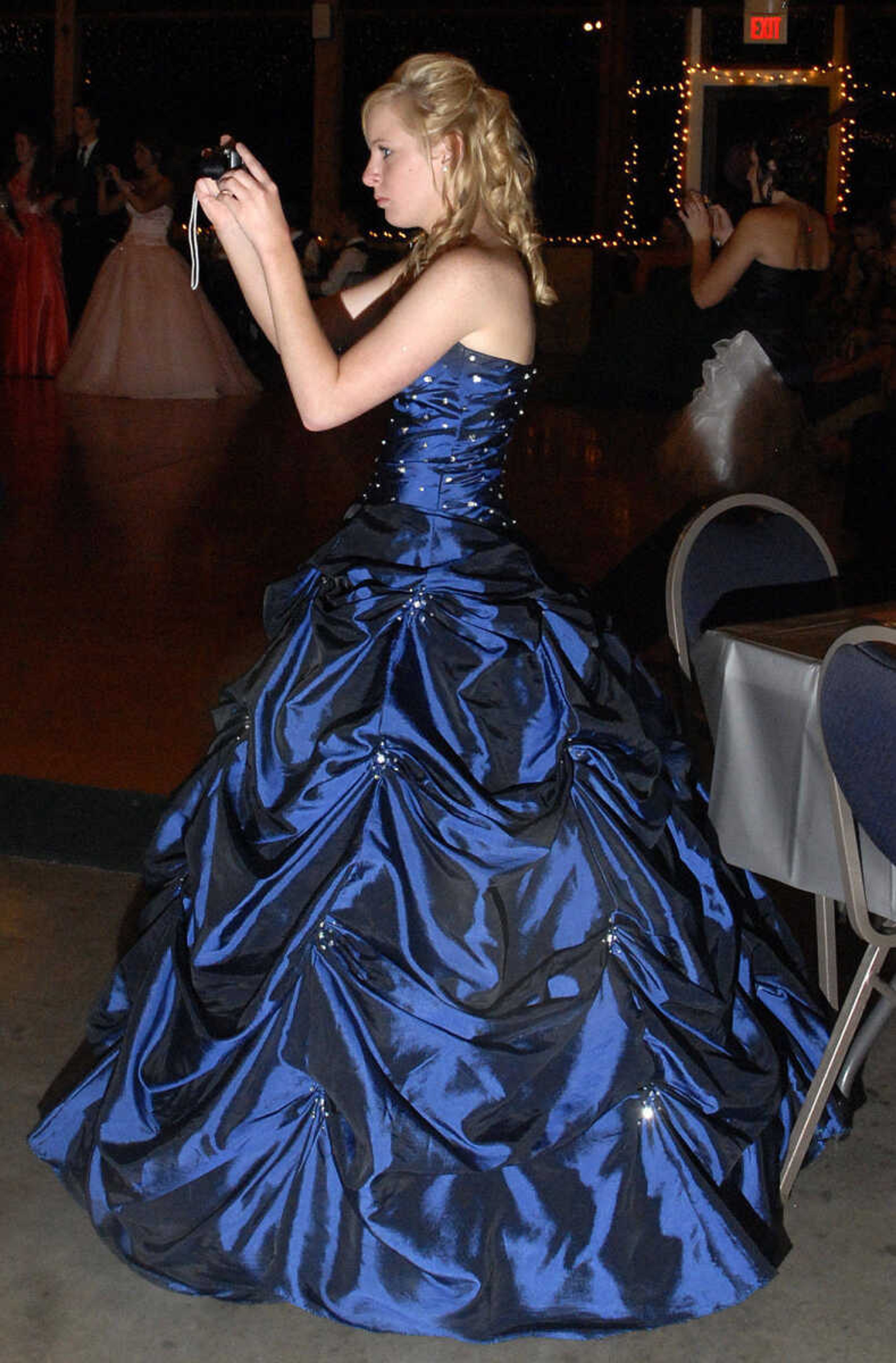 LAURA SIMON~lsimon@semissourian.com
Meadow Heights' prom "A Night to Remember" was held Saturday, April 30, 2011 at Deerfield Lodge.