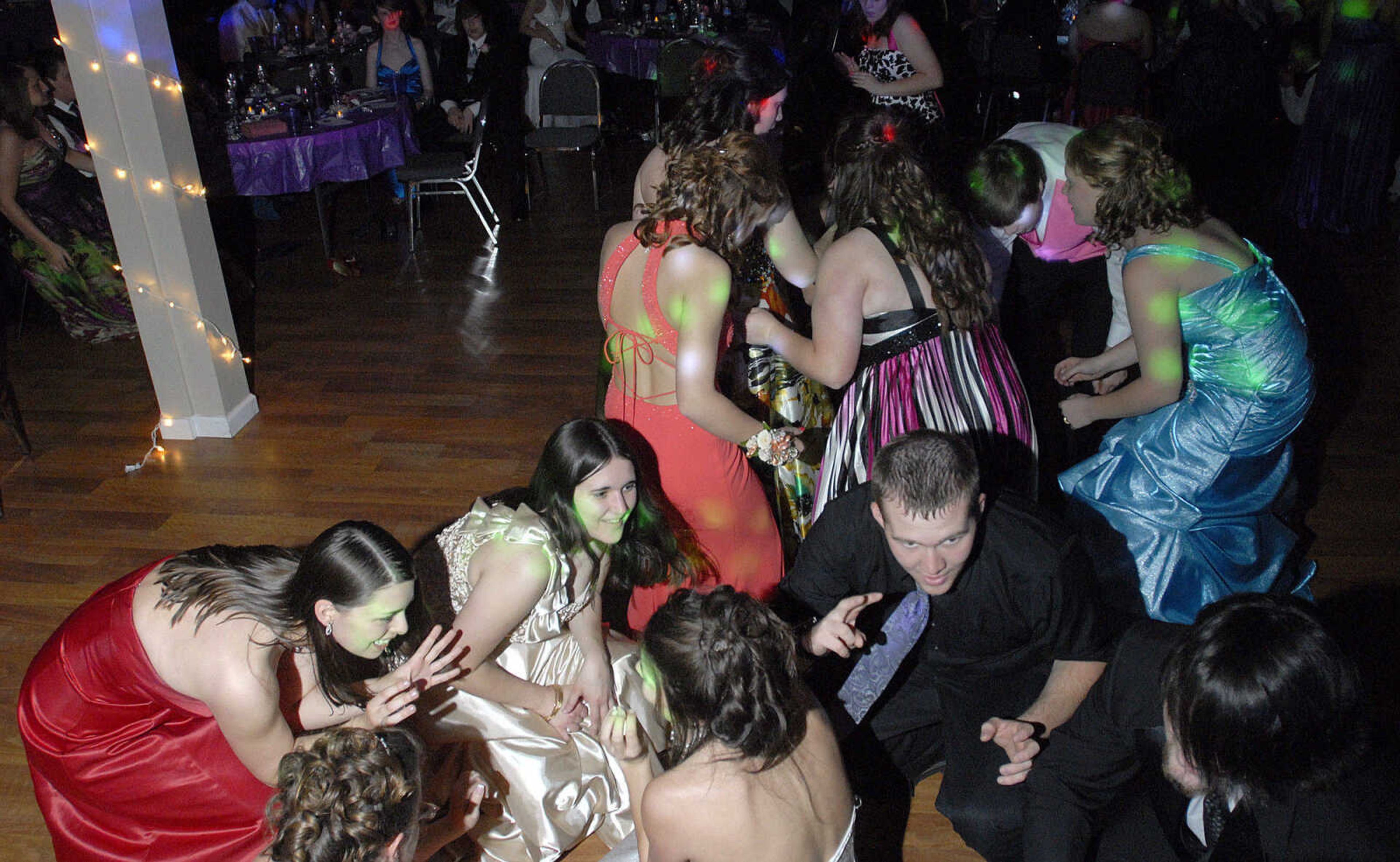 LAURA SIMON~lsimon@semissourian.com
Woodland High School prom "A Night to Remeber" at the Dockside the Upper Deck in Cape Girardeau Saturday, April 10, 2010.