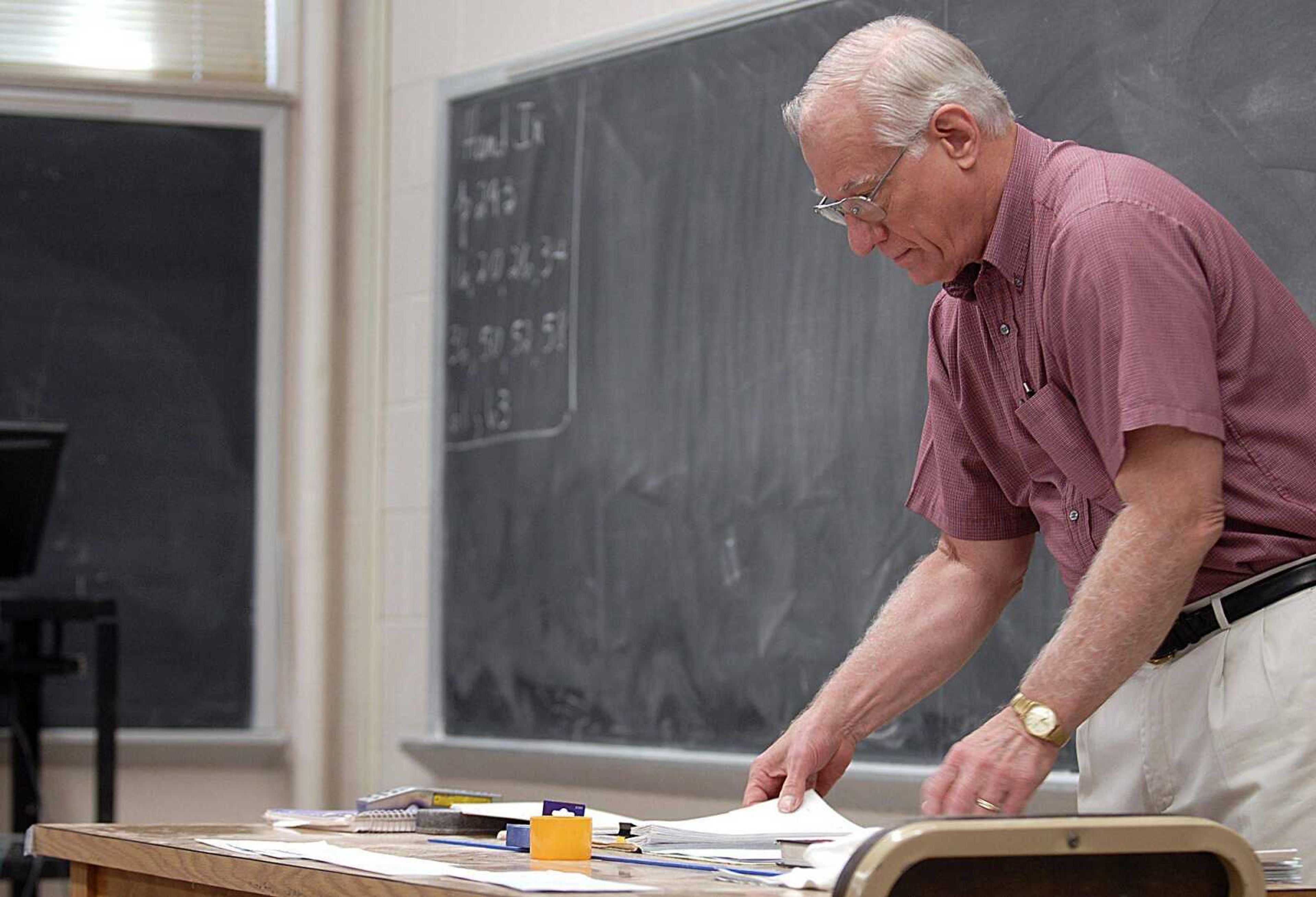 AARON EISENHAUER ~ aeisenhauer@semissourian.com
Dr. Victor Gummersheimer, the chairman of Southeast Missouri State University's Mathematics Department, is retiring at the end of the academic year.