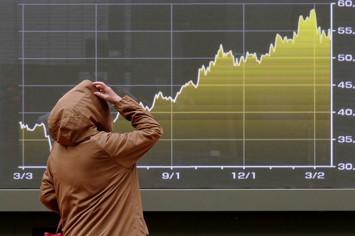 Asian shares decline as hopes dim for resolution in Iran aft...