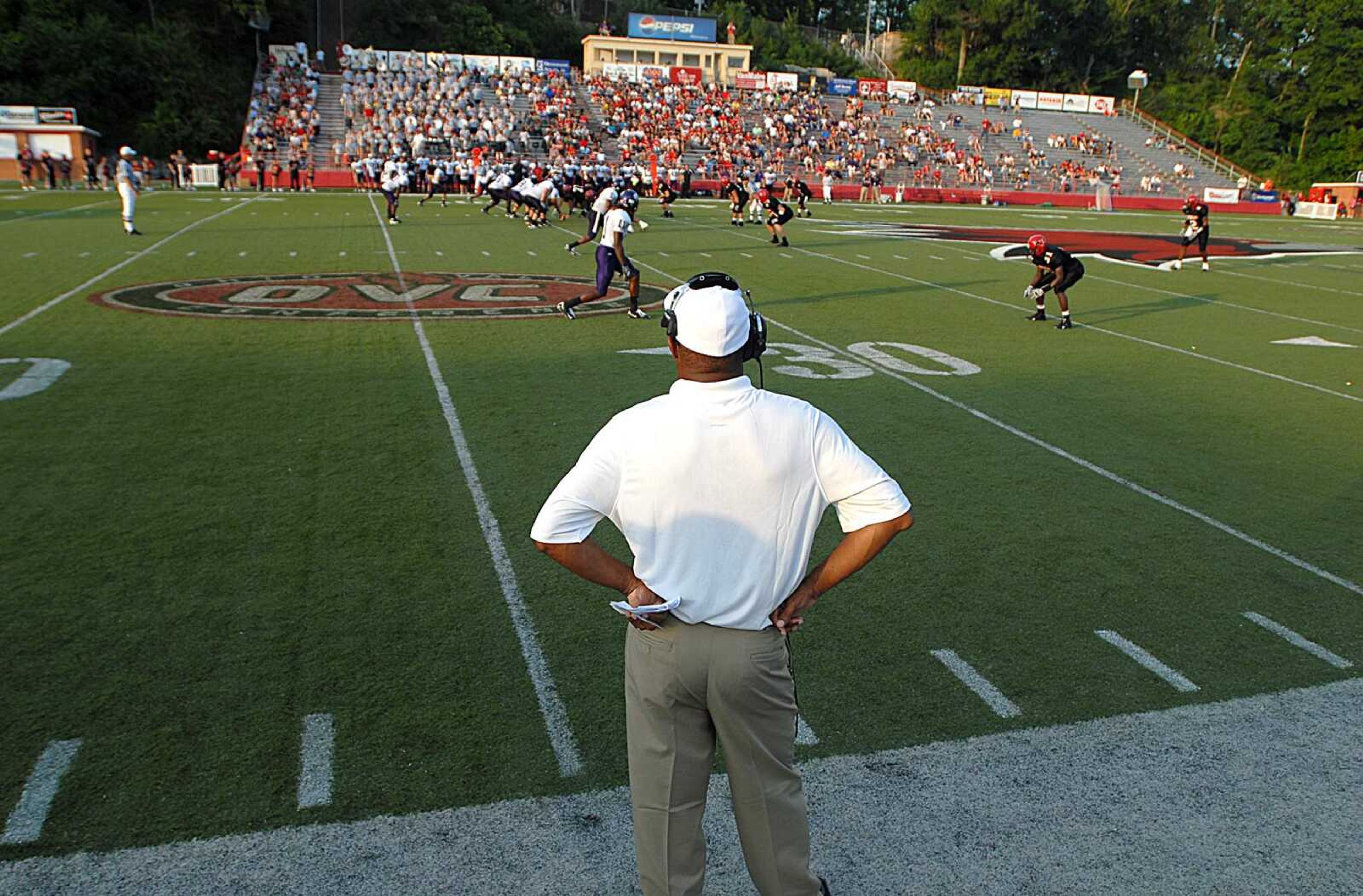 AARON EISEHAUER ~ aeisenhauer@semissourian.com
Southeast head coach Tony Samuel watches a play from the sidelines.