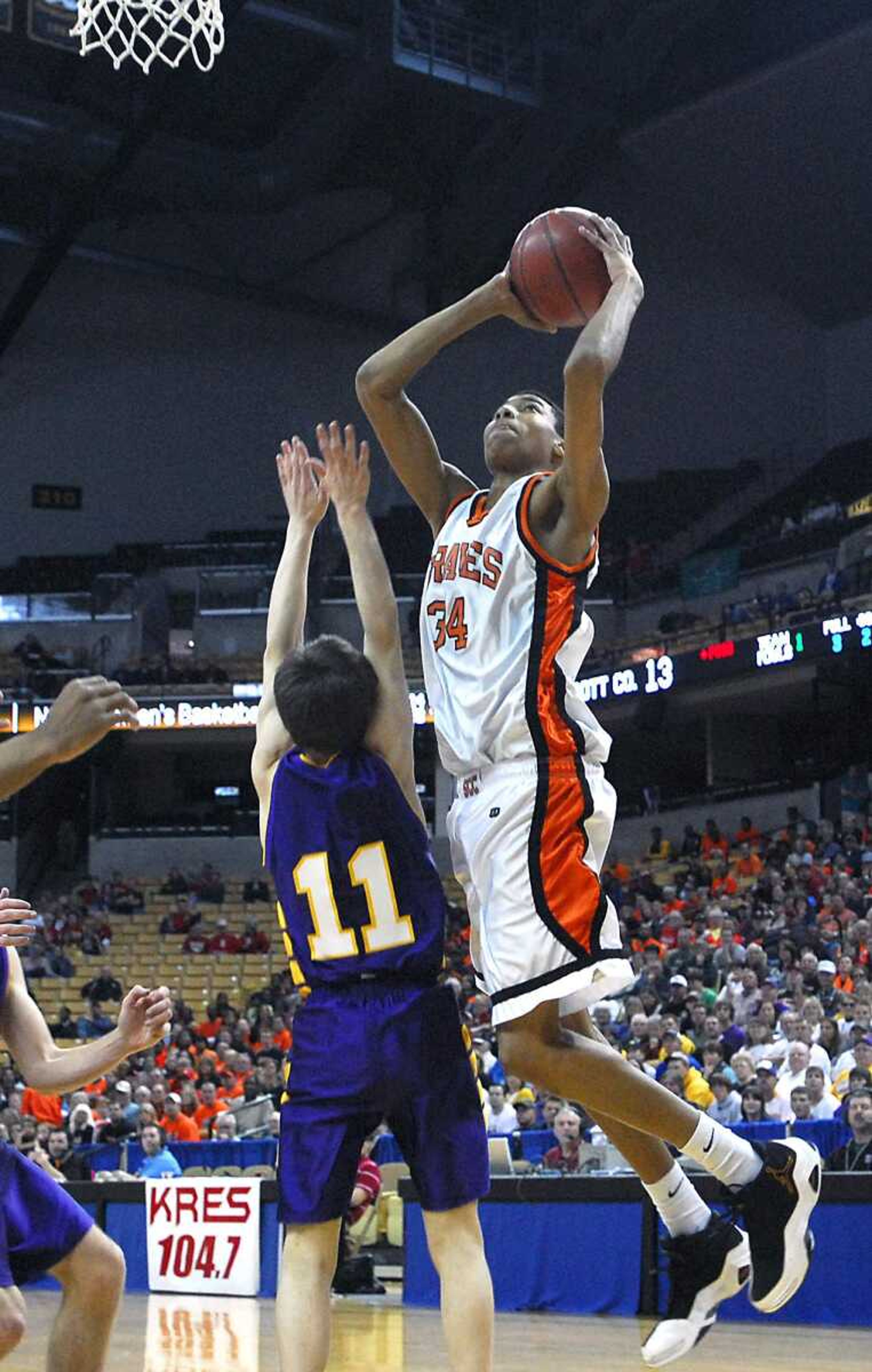 KIT DOYLE ~ kdoyle@semissourian.com
Sophomore Otto Porter shoots over Newtown-Harris defender Kameron Cool Saturday, March 21, 2009, in the Class 1 state championship at Mizzou Arena in Columbia.  Porter contributed 24 points.