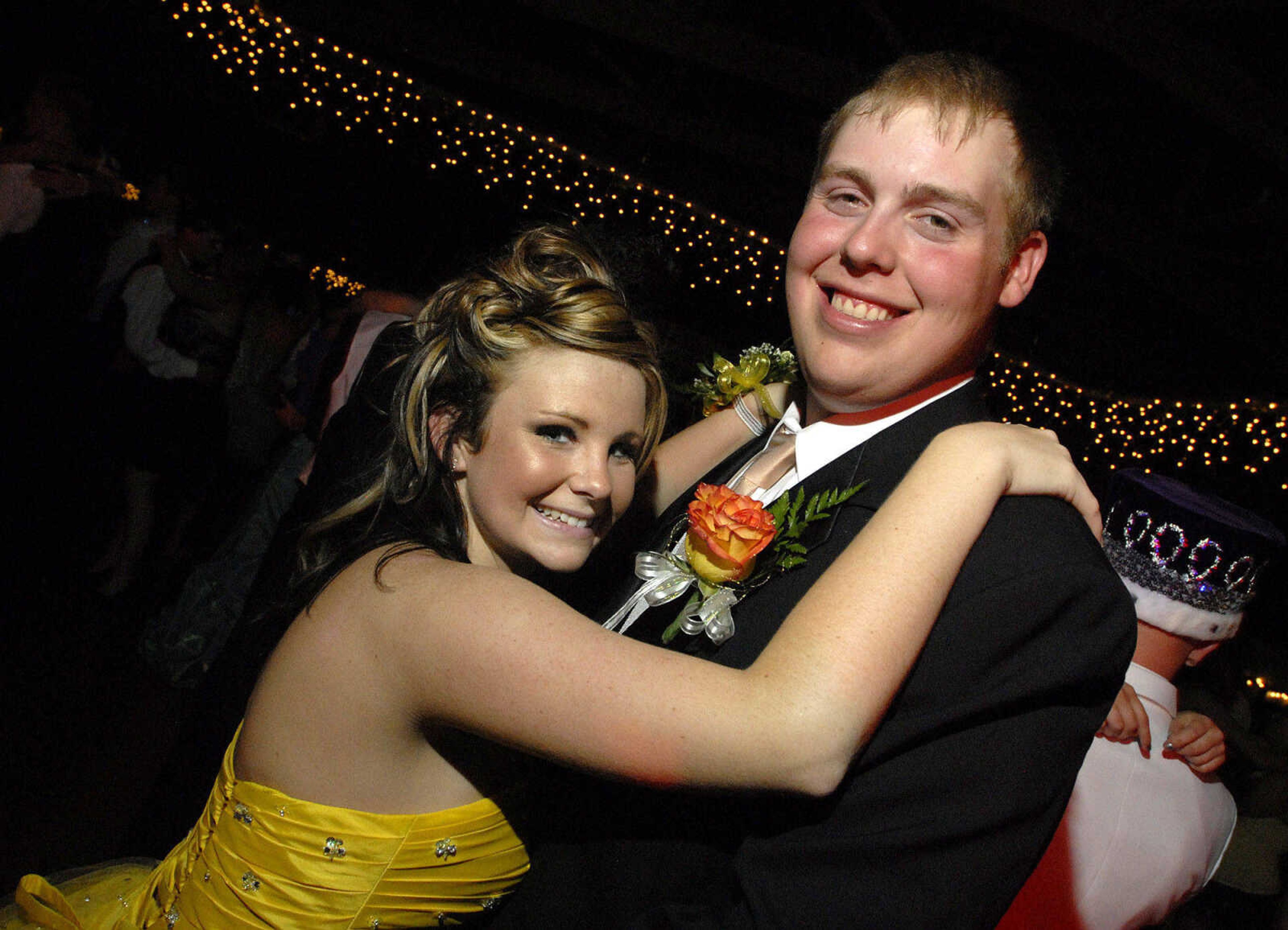 LAURA SIMON~lsimon@semissourian.com
Meadow Heights' prom "A Night to Remember" was held Saturday, April 30, 2011 at Deerfield Lodge.