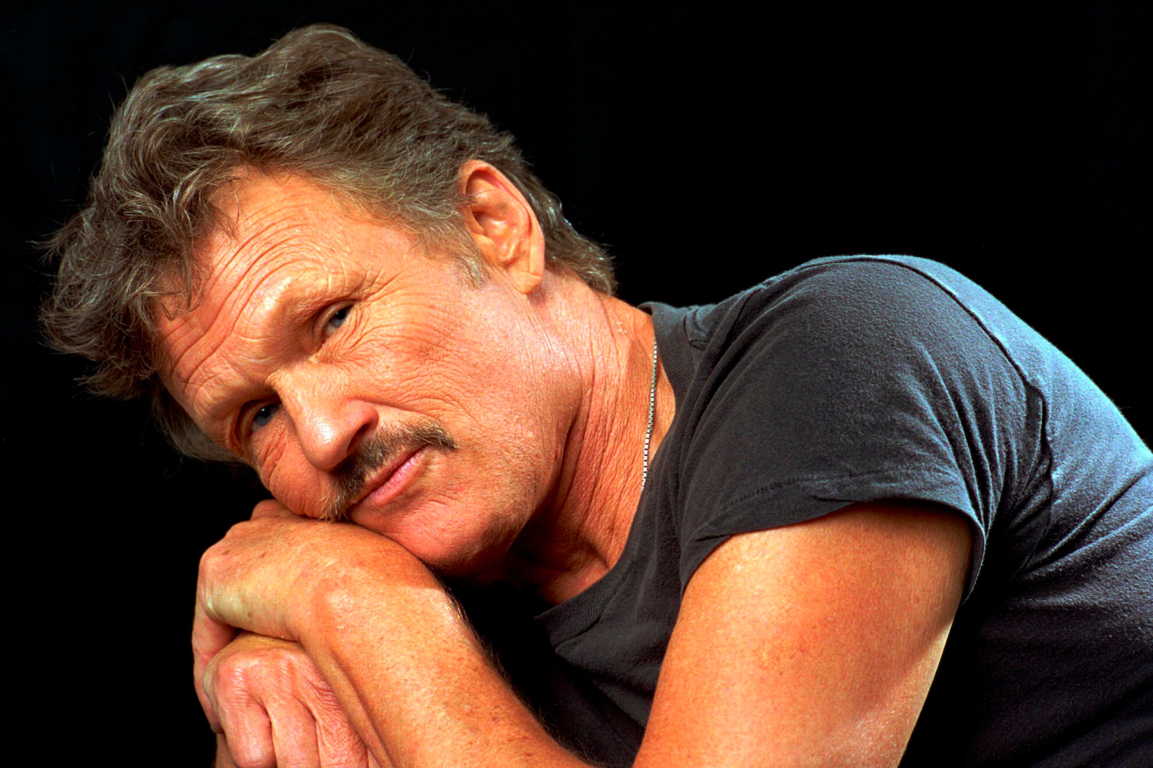 FILE - Kris Kristofferson poses for a portrait in Nashville, Tenn., Aug. 15, 1995. (AP Photo/Mark Humphrey, File)