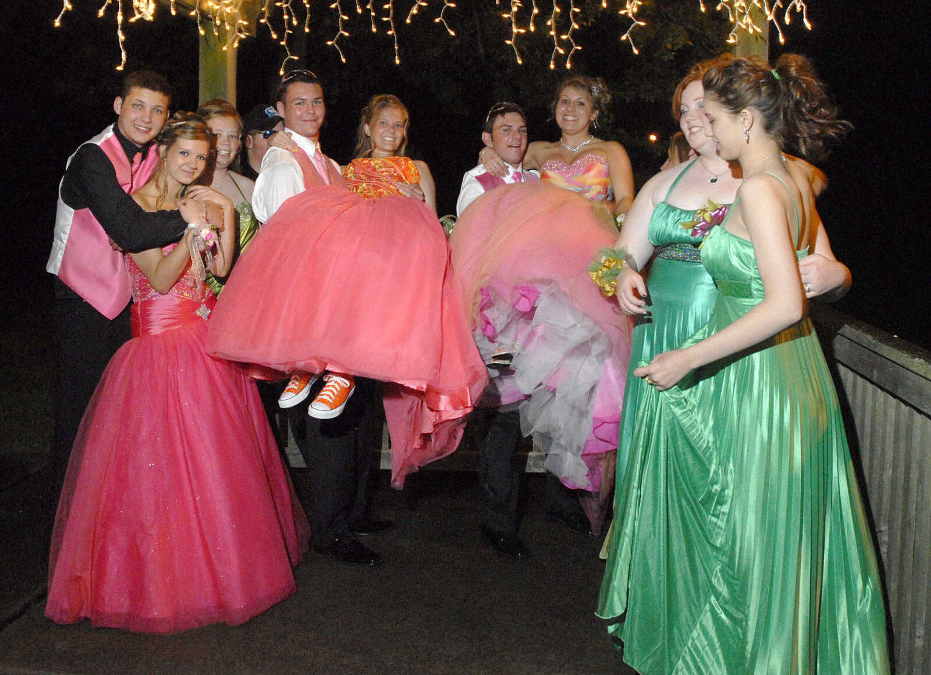 LAURA SIMON~lsimon@semissourian.com
Meadow Heights' prom "A Night to Remember" was held Saturday, April 30, 2011 at Deerfield Lodge.