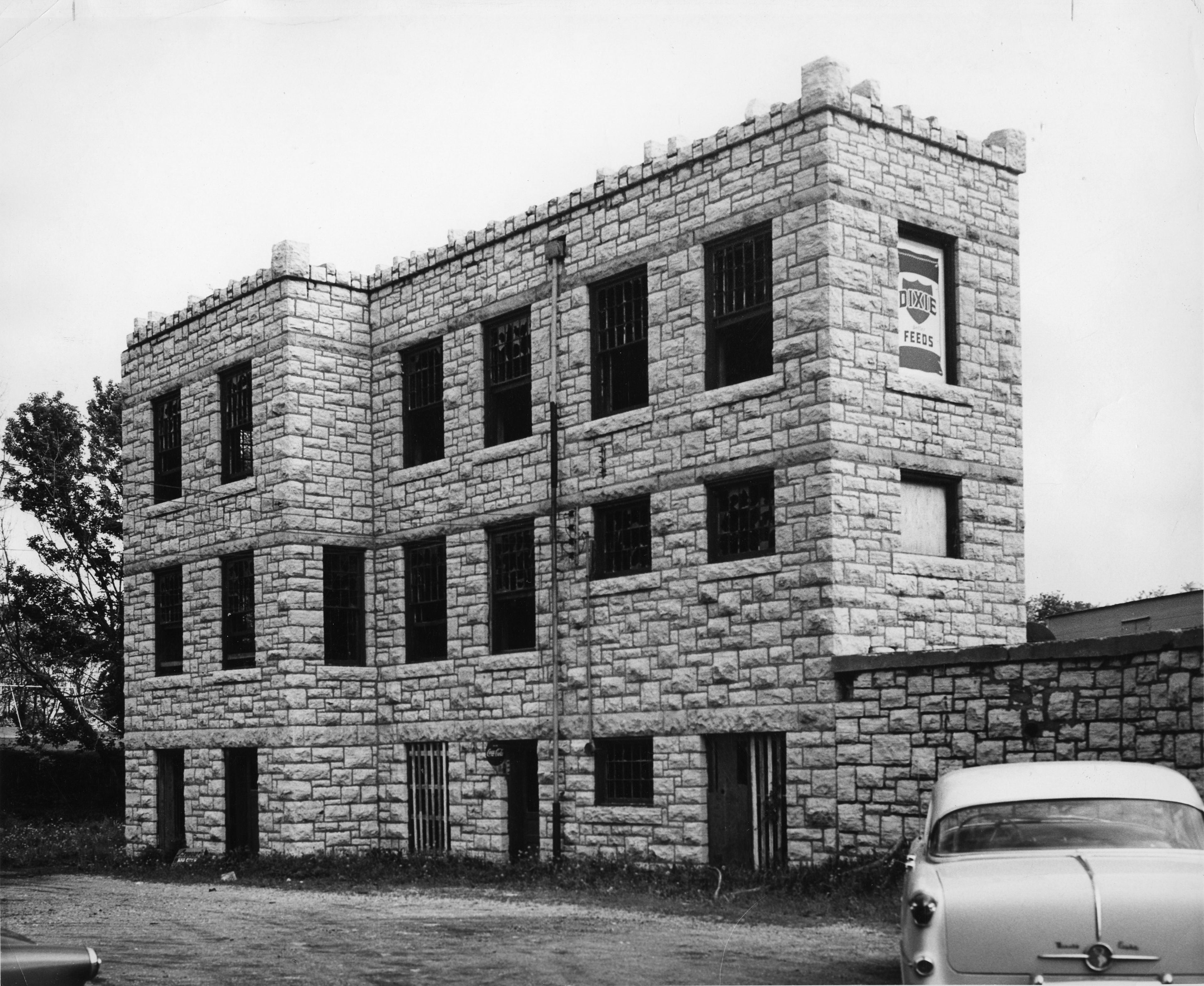 Cape Girardeau Northern Railway depot on Independence Street, circa 1960.