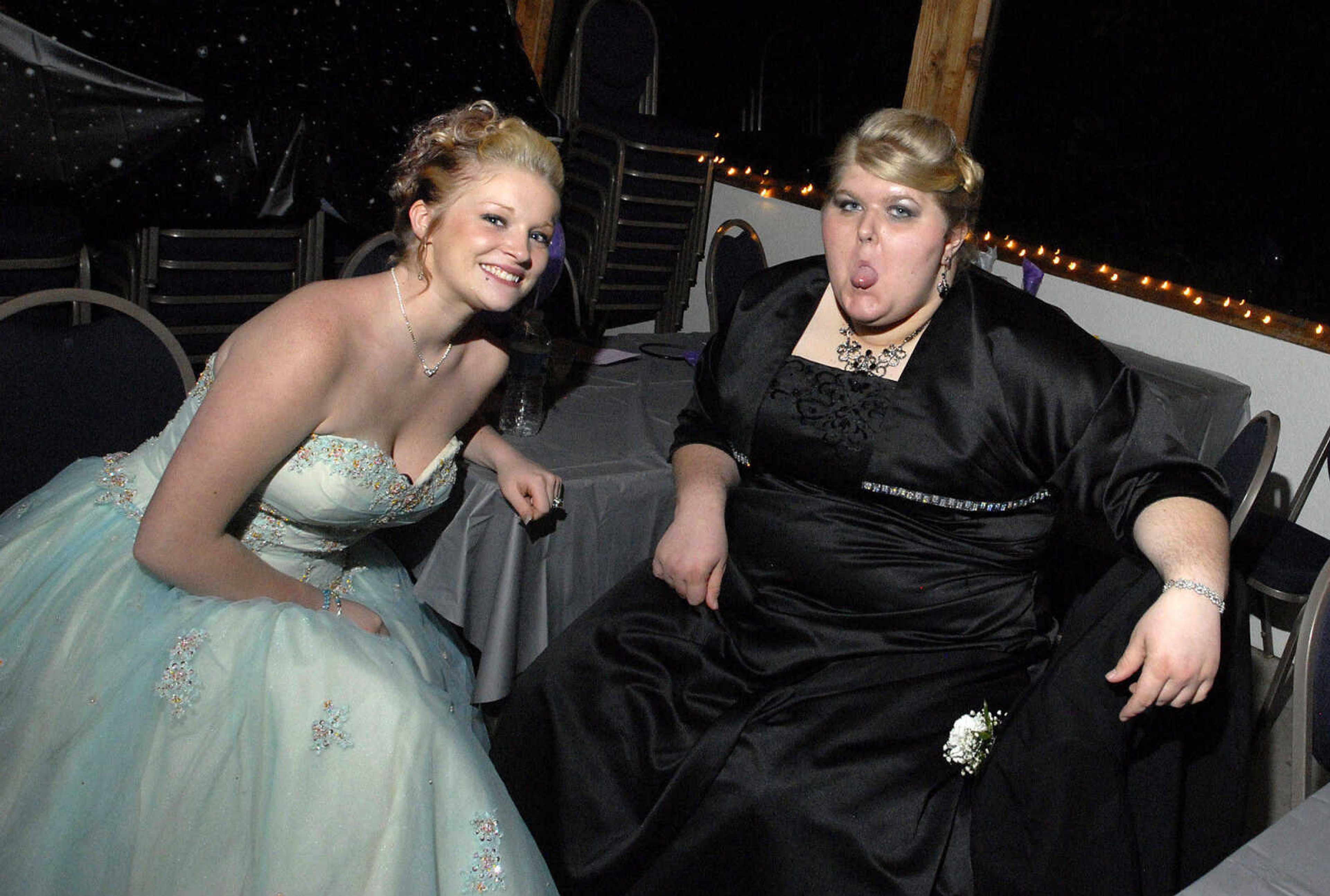 LAURA SIMON~lsimon@semissourian.com
Meadow Heights' prom "A Night to Remember" was held Saturday, April 30, 2011 at Deerfield Lodge.