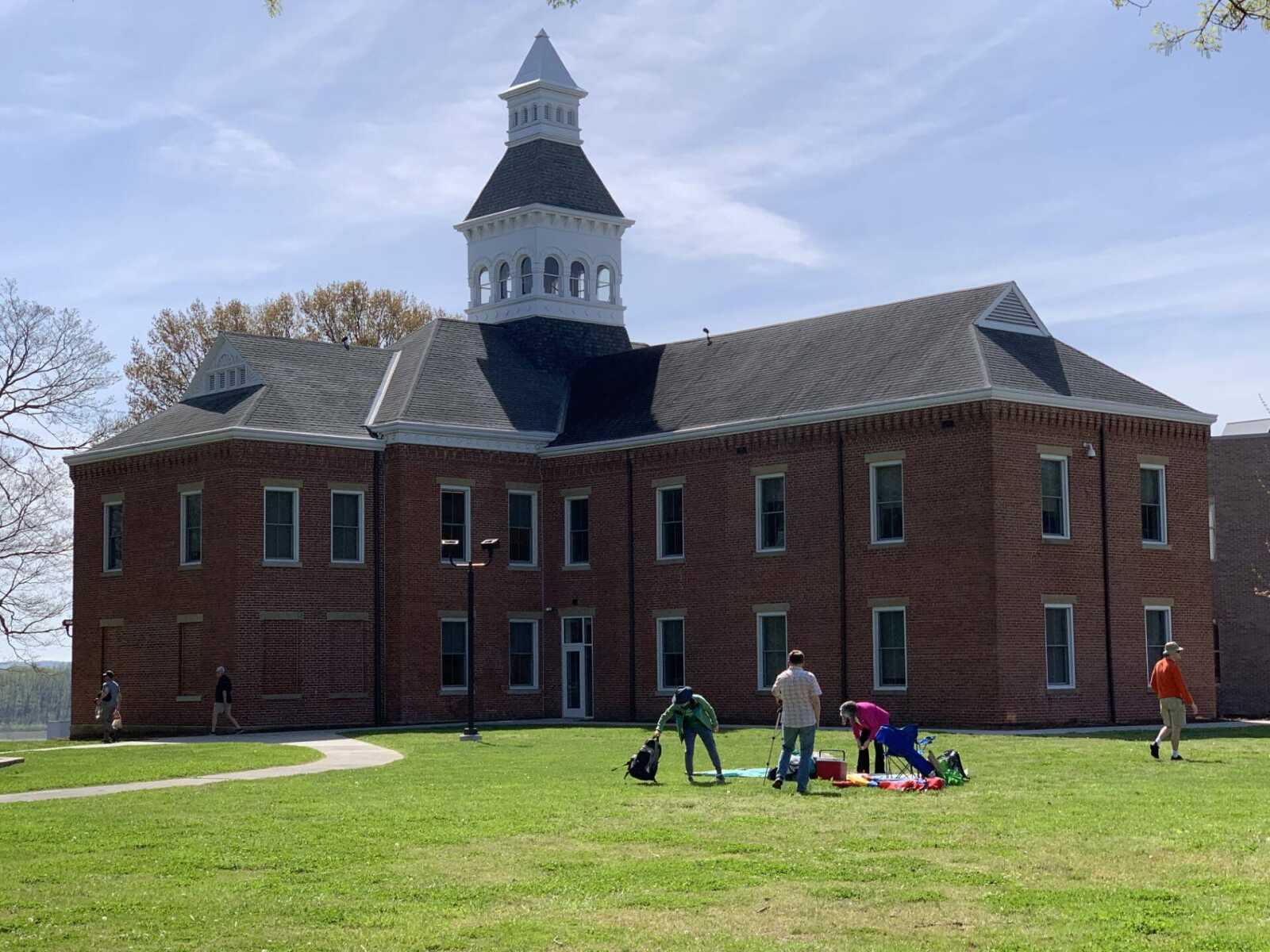 Weather in Cape Girardeau currently perfect for eclipse Weather in Cape Girardeau currently perfect for eclipse
