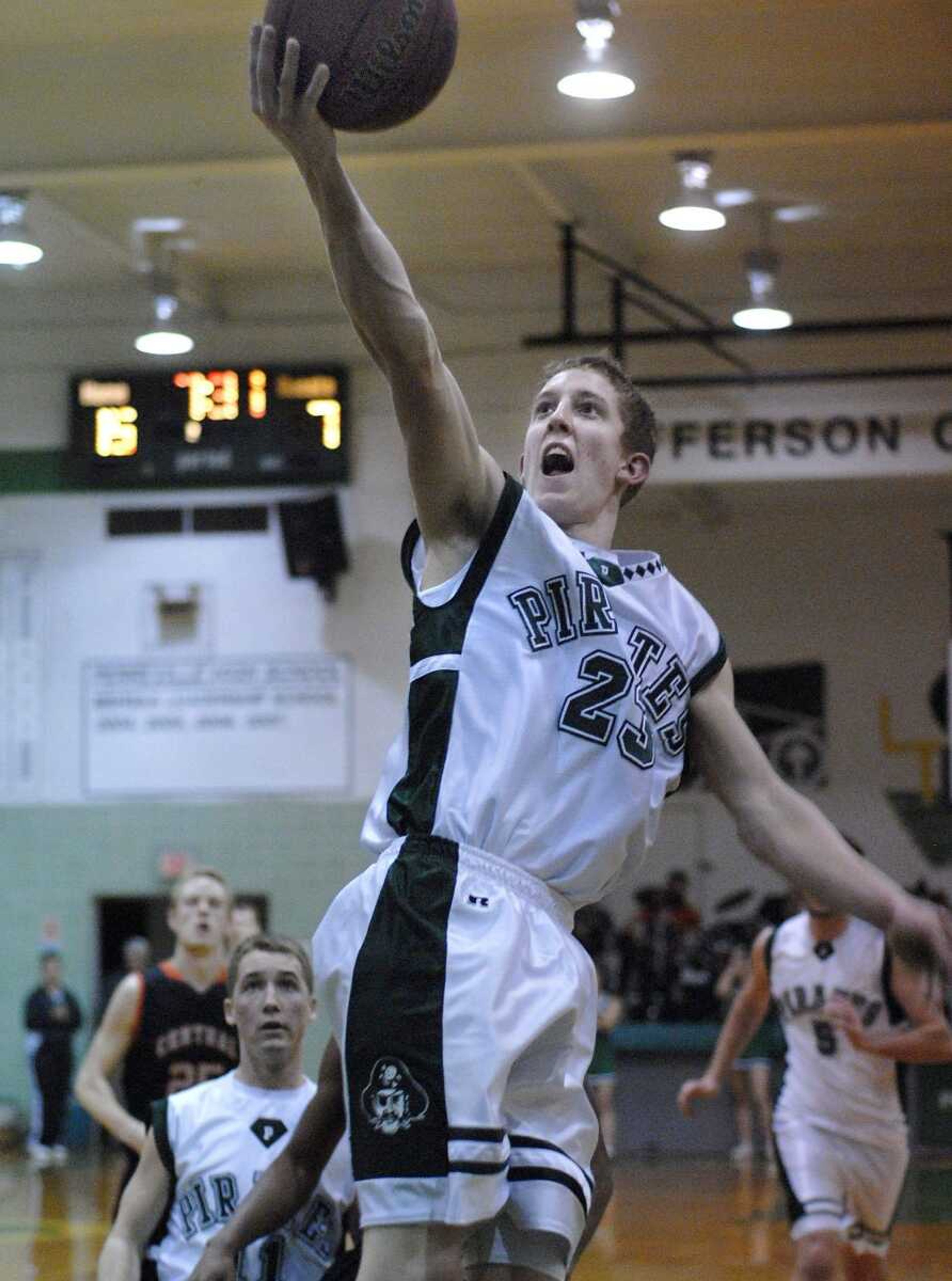 Perryville&#8217;s Ross Moldenhauer goes in for a layup against Central during the second quarter Wednesday in Perryville, Mo. (Kristin Eberts)