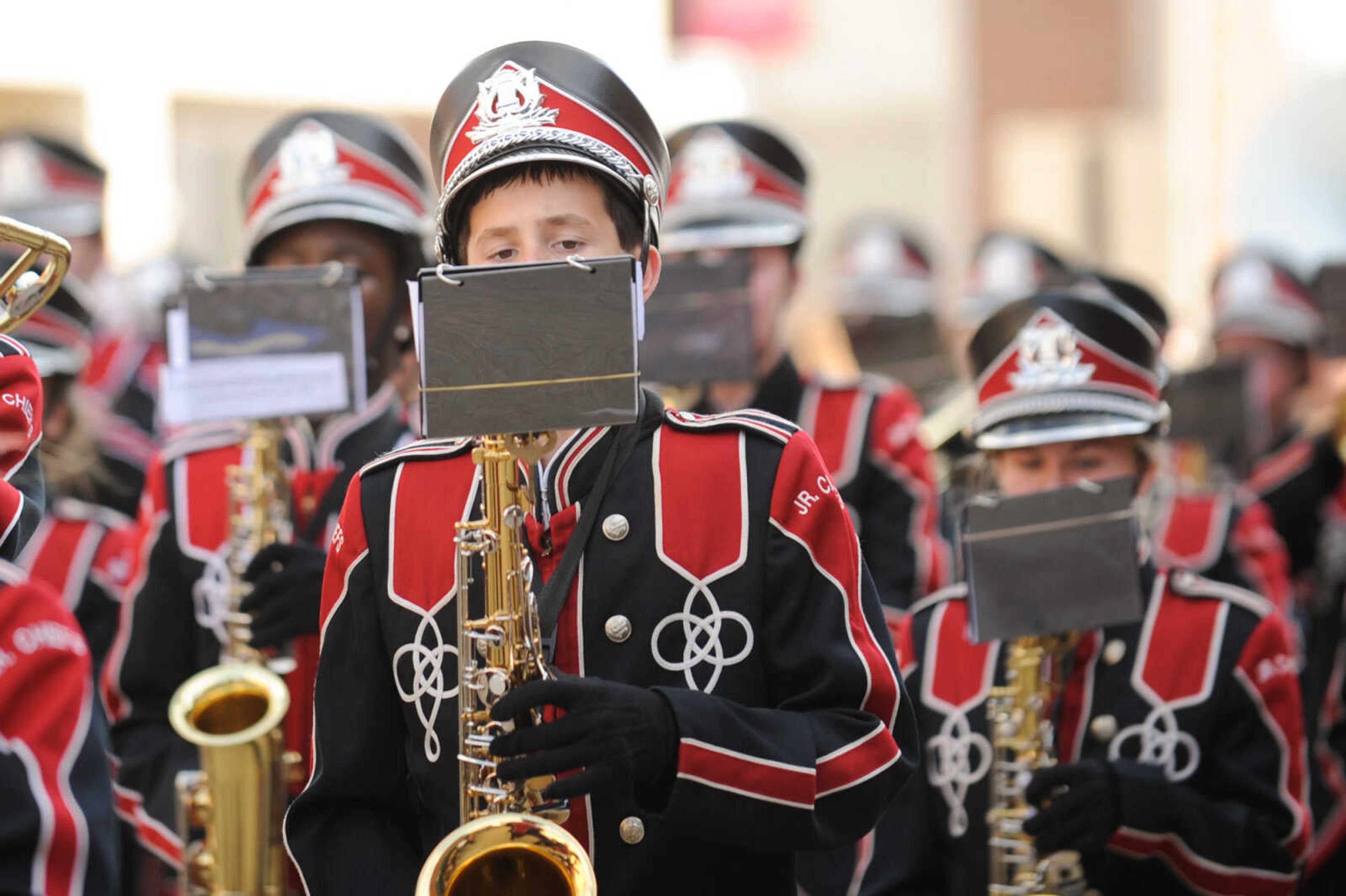 GLENN LANDBERG ~ glandberg@semissourian.com

Members of the Jackson Freshman Marching Band move in formation down High Street in Uptown Jackson during the Jackson Band Festival parade Tuesday, Oct. 6, 2015.