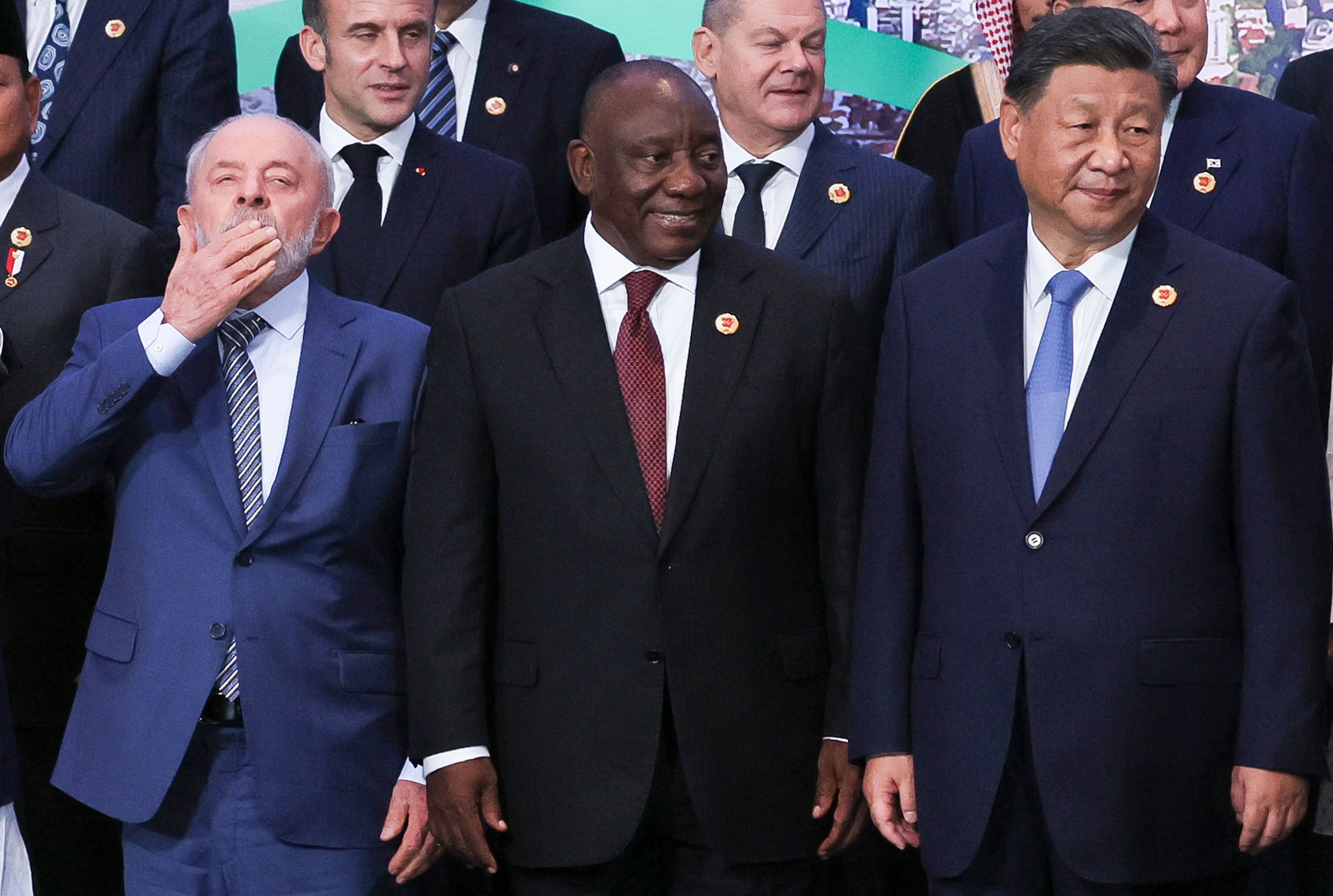 U.S. President Joe Biden, Indian Prime Minister Narendra Modi, Brazil's President Luiz Inacio Lula da Silva, South Africa's President Cyril Ramaphosa, German Chancellor Olaf Scholz, China's President Xi Jinping, Indonesia's President Prabowo Subianto, French President Emmanuel Macron and other world leaders gather for a group photo during the G20 summit in Rio de Janeiro, Brazil, Tuesday, Nov. 19, 2024. (Leah Millis via AP, Pool)