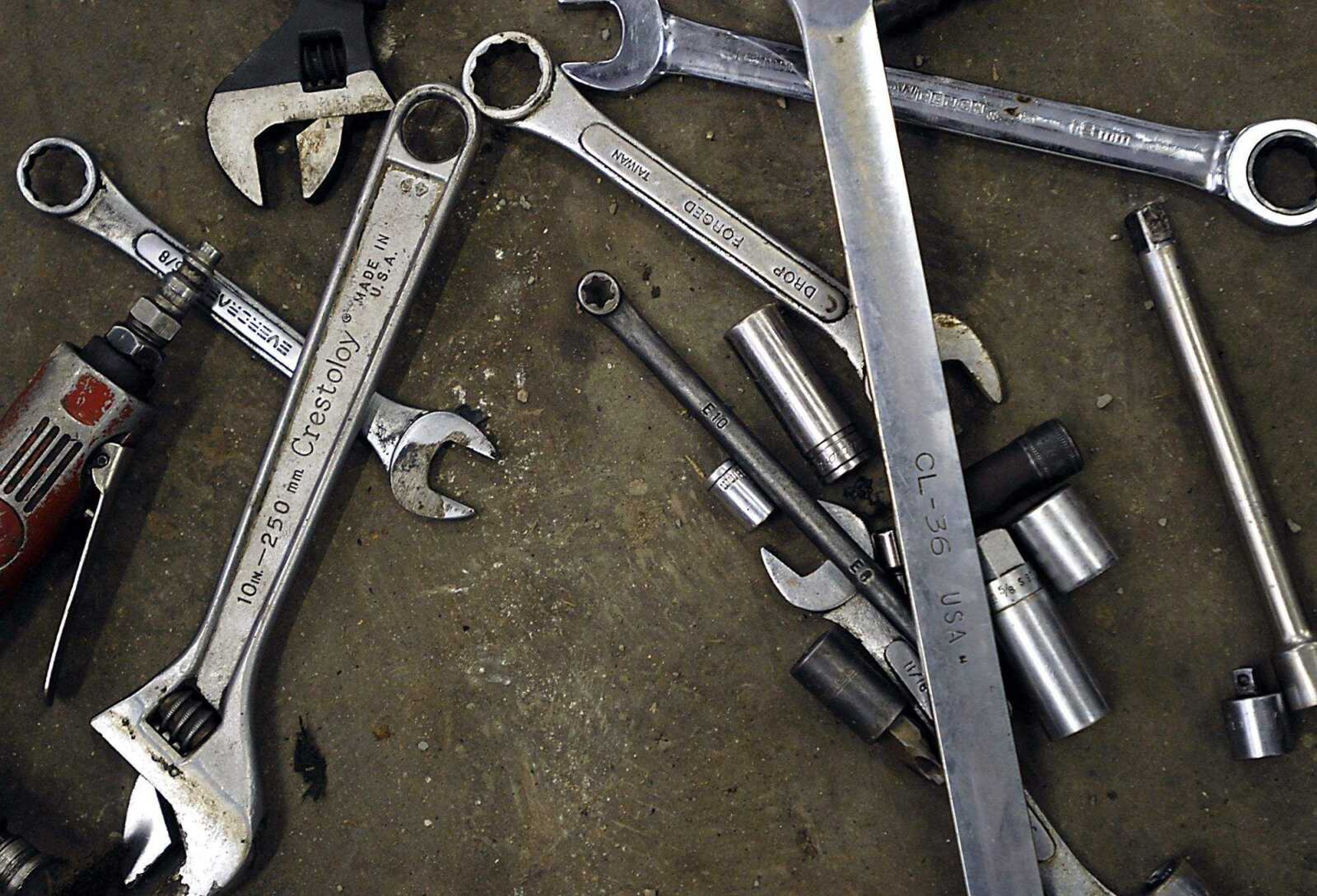 KIT DOYLE ~ kdoyle@semissourian.com
Tools of the trade at Kitchen Automotive on South Sprigg St. Monday, June 16, 2008, in Cape Girardeau.