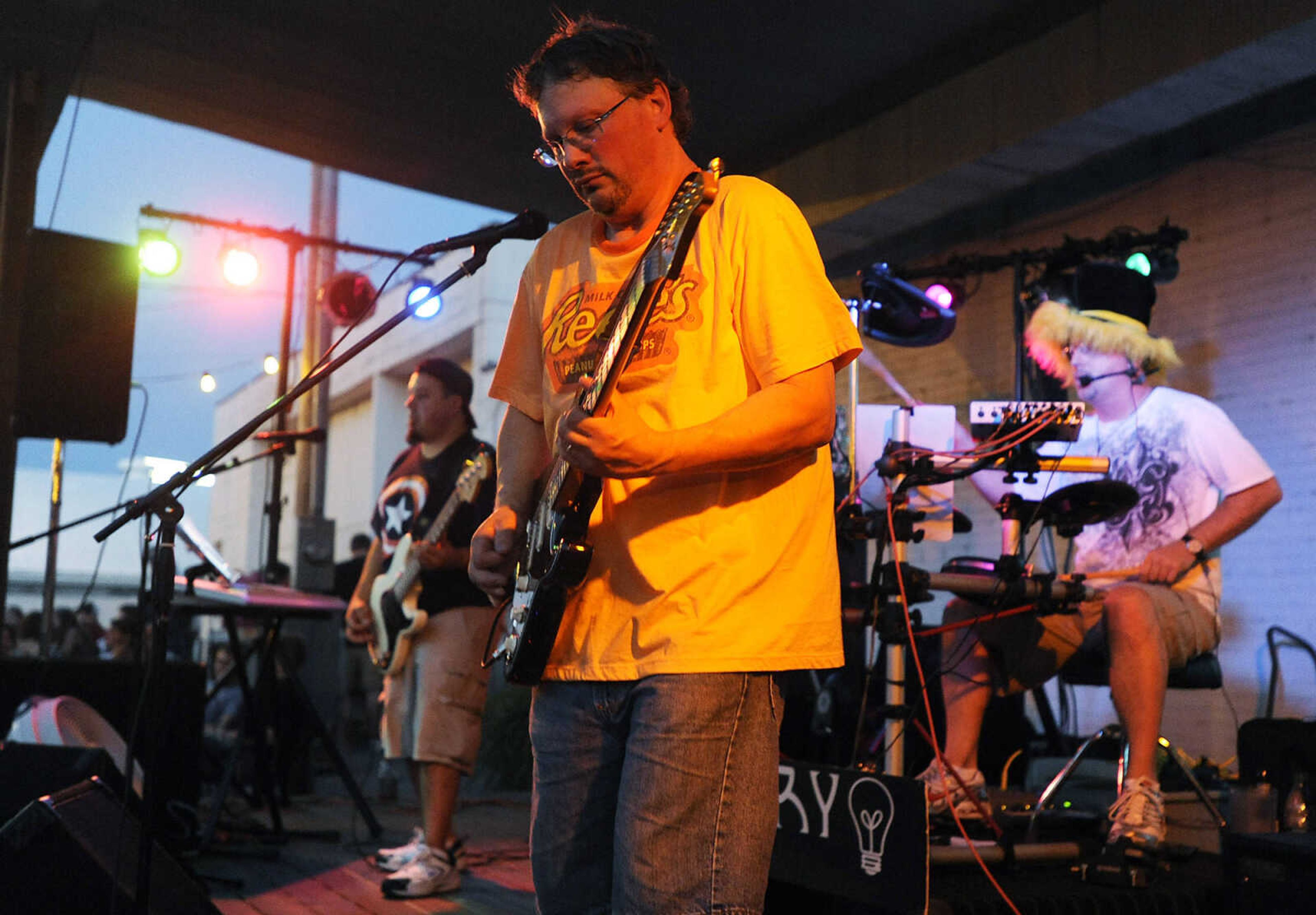 ADAM VOGLER ~ avogler@semissourian.com
The Theory performs at Red, White and Brewfest Friday, July 20, at the Bel Air Grill. The event also featured food and samples from several breweries.