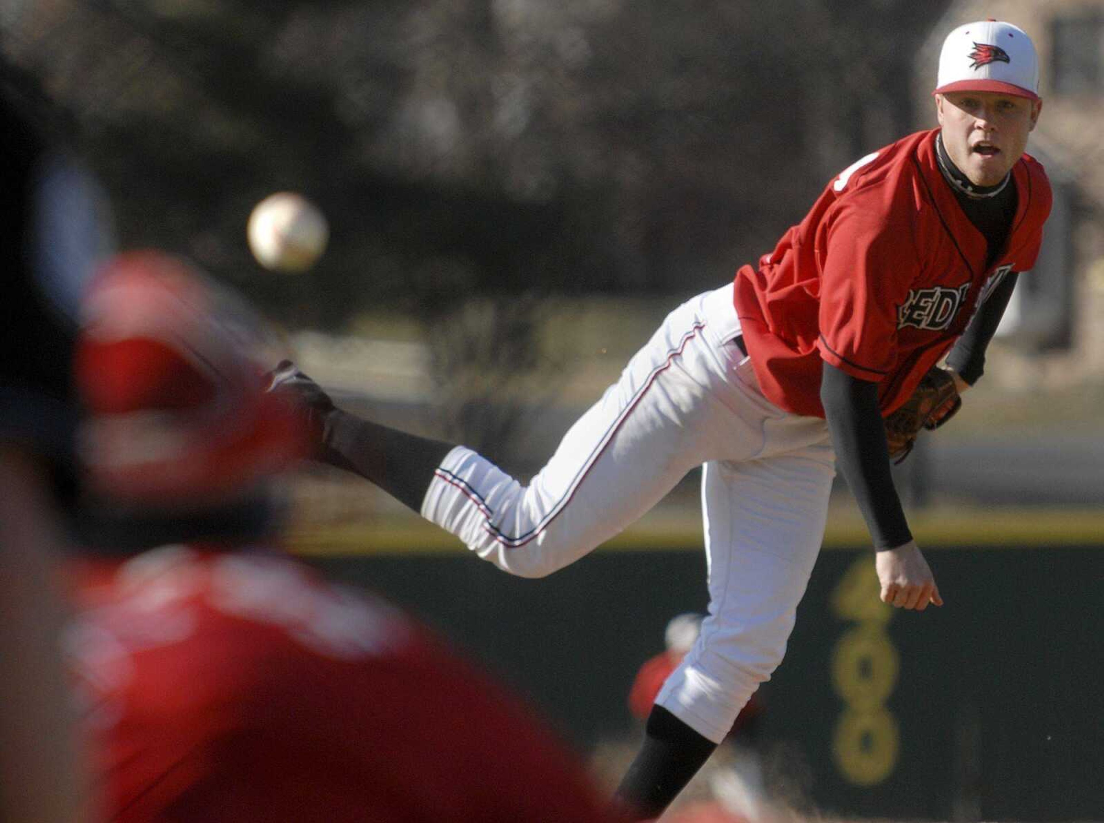 Southeast Missouri State freshman Shae Simmons delivers a pitch to an IPFW batter during the seventh inning Sunday at Capaha Field. (LAURA SIMON)