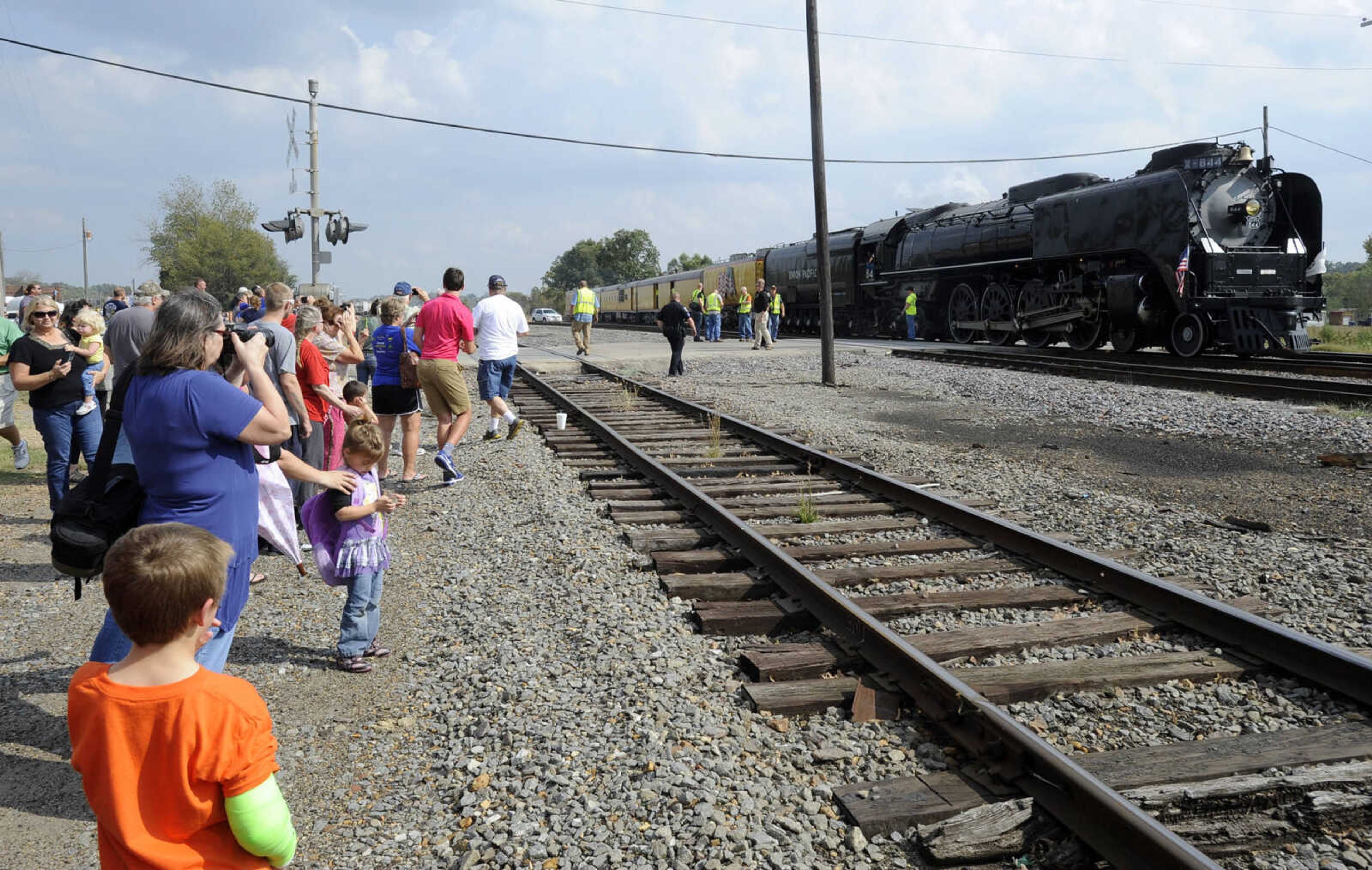 FRED LYNCH ~ flynch@semissourian.com
The Union Pacific No. 844 steam locomotive makes a brief stop Wednesday, Oct. 19, 2016 in Scott City while on its way to Memphis.