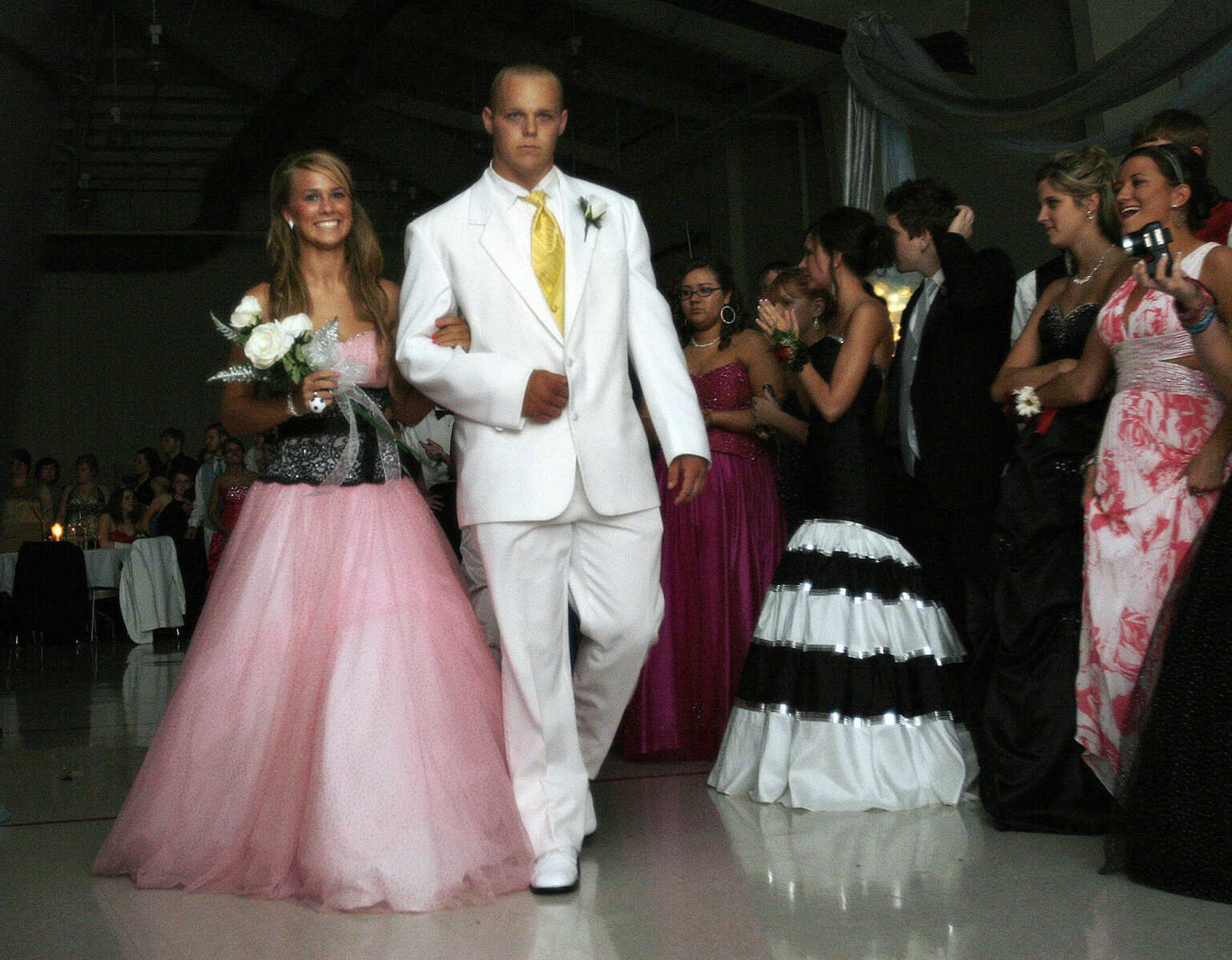 ELIZABETH DODD ~ edodd@semissourian.com
Photos from the 2009 Jackson High School Prom May 9 at the Osage Center.