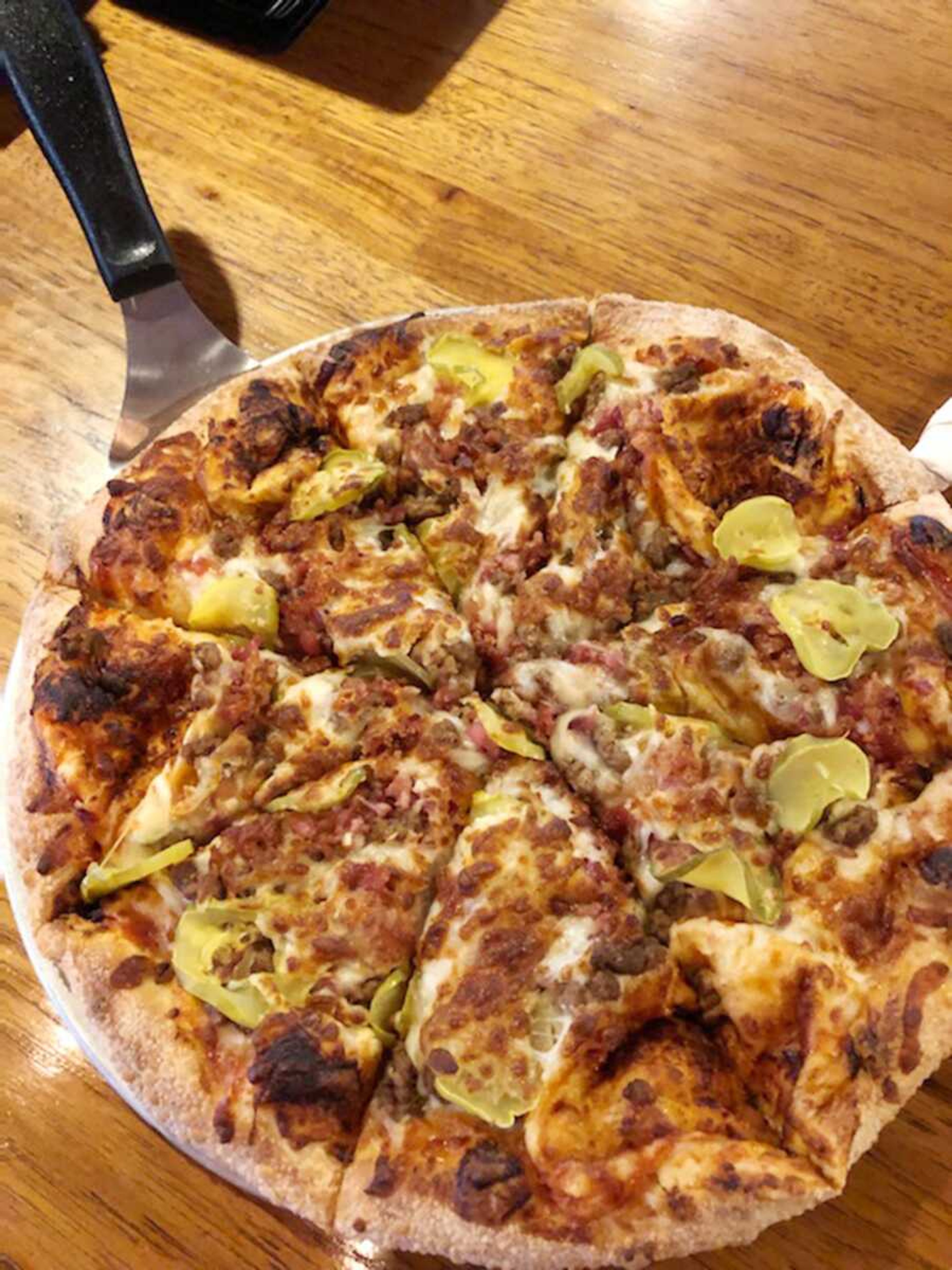 The Cheeseburger Pizza adds a bit of fun and interest to the menu. Customer favorites include the alfredo, chicken bacon ranch, and buffalo chicken pizzas. Salerno's offers a full menu including daily specials.