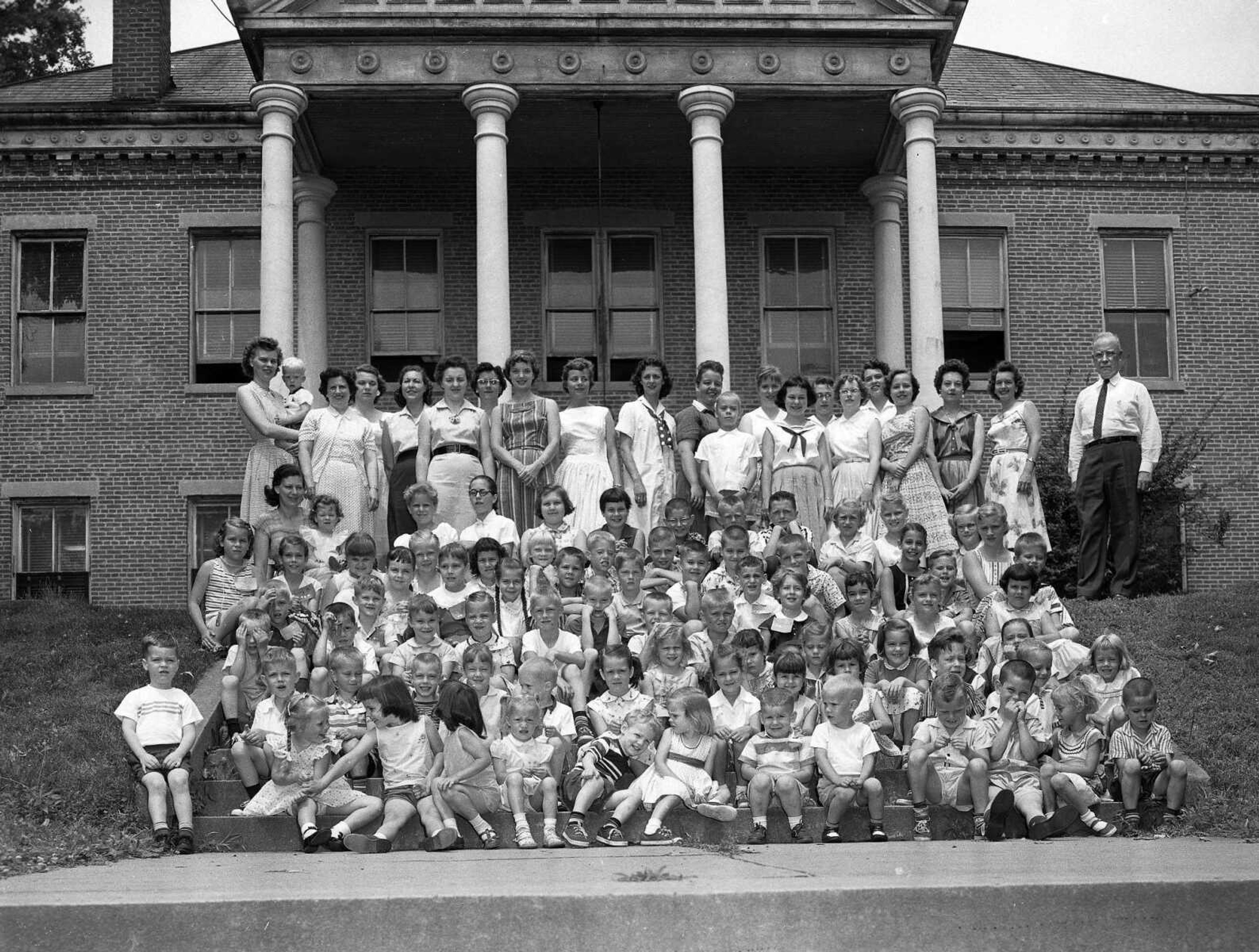 Vacation Bible schools often assembled on the steps of the Common Pleas Courthouse for an end-of-school portrait.