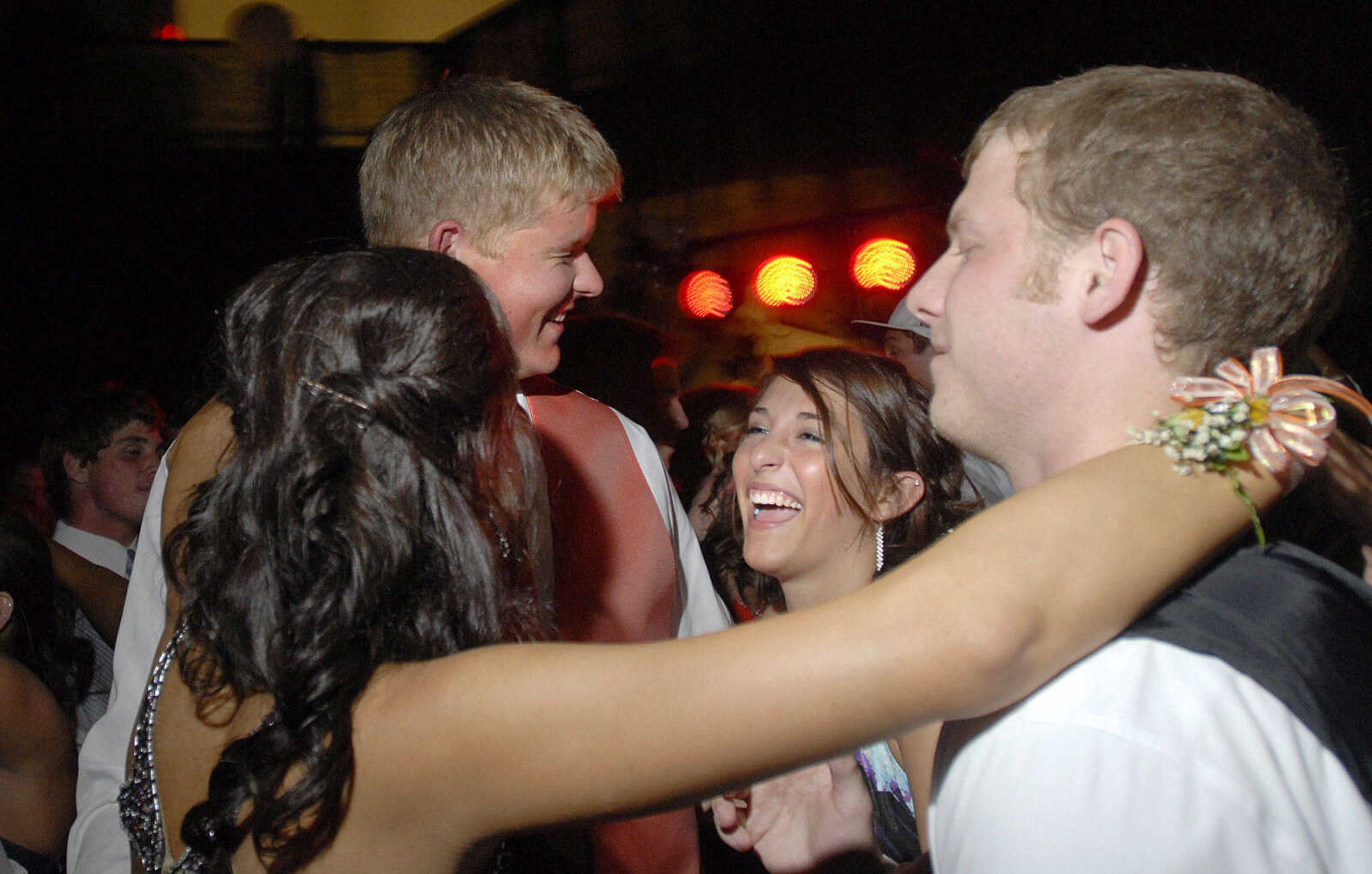 LAURA SIMON~lsimon@semissourian.com
Jackson High School Prom Saturday, May 8, 2010.