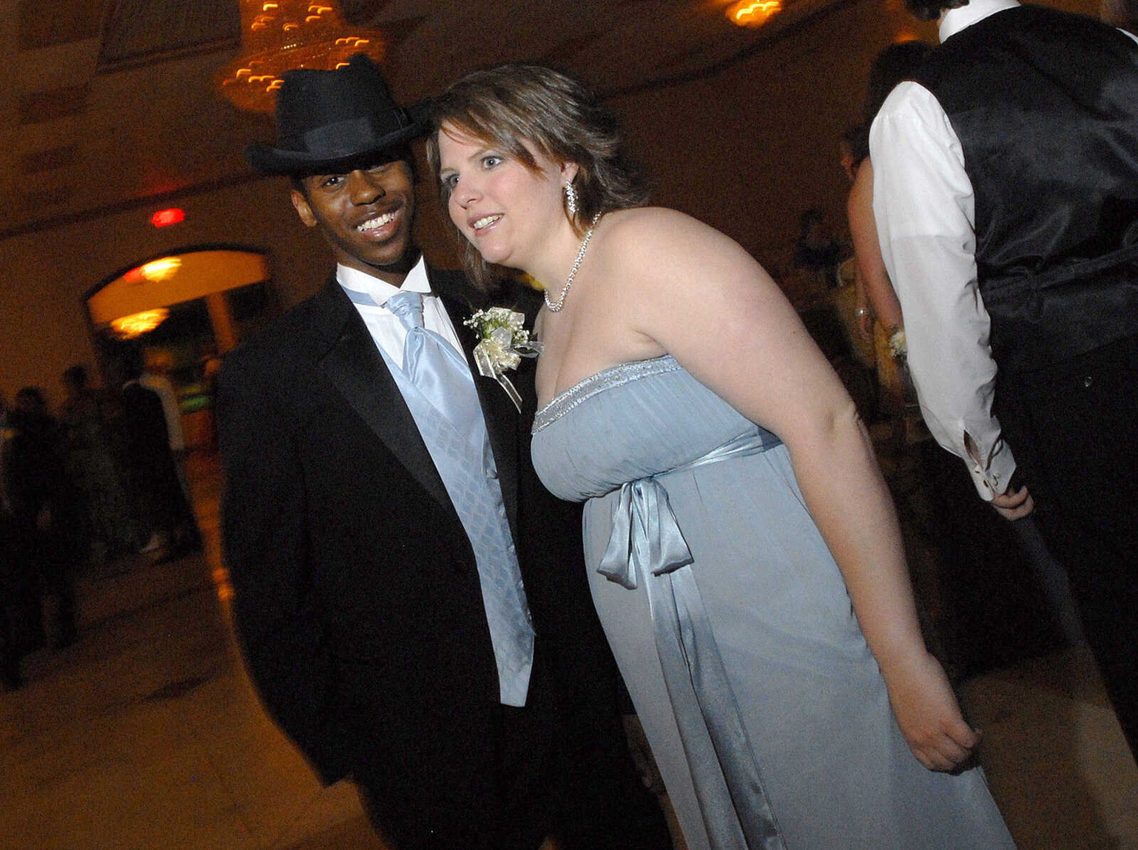 LAURA SIMON~lsimon@semissourian.com
Cape Central High School "Arabian Nights" Prom May 1, 2010.