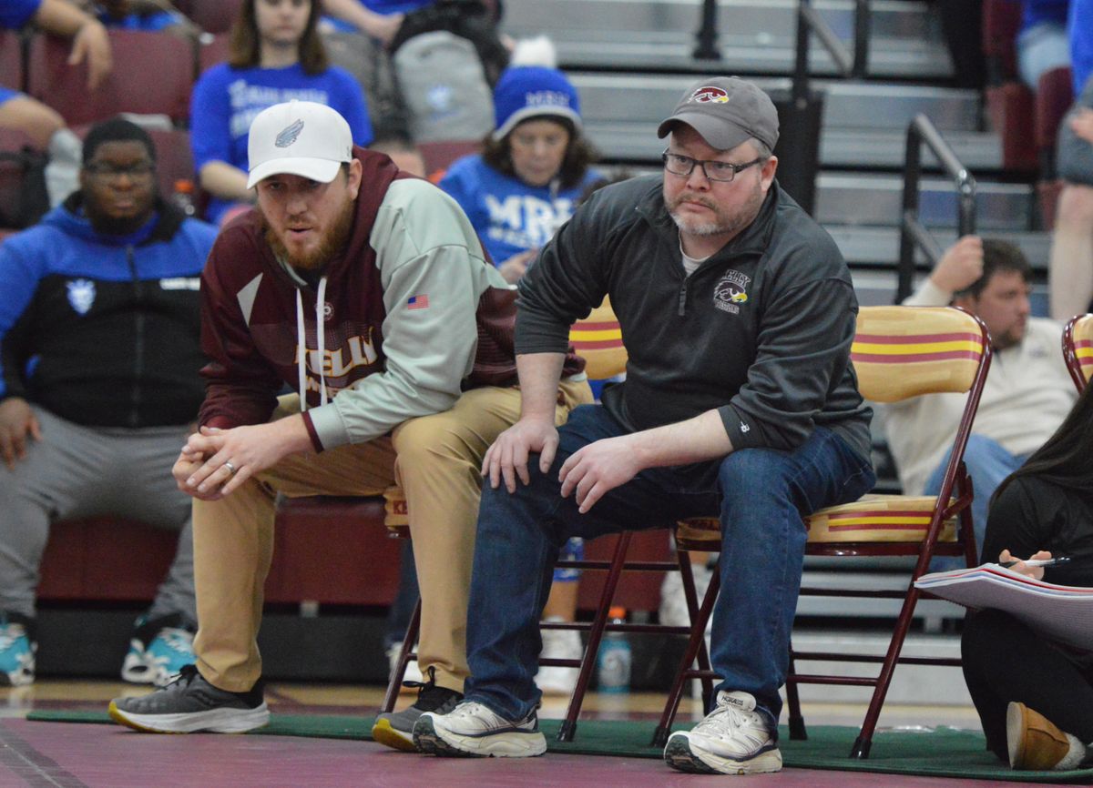History made: Kelly hosts Class 1 District 1 boys wrestling ...