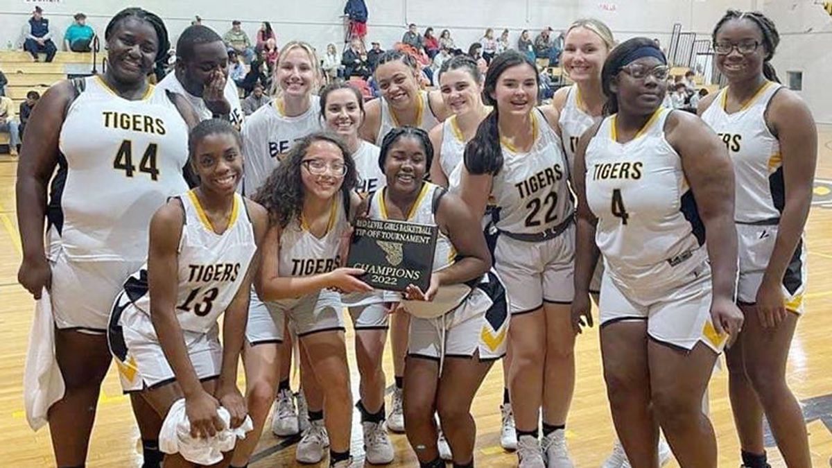 Red Level boys, girls win inaugural TipOff Tournament