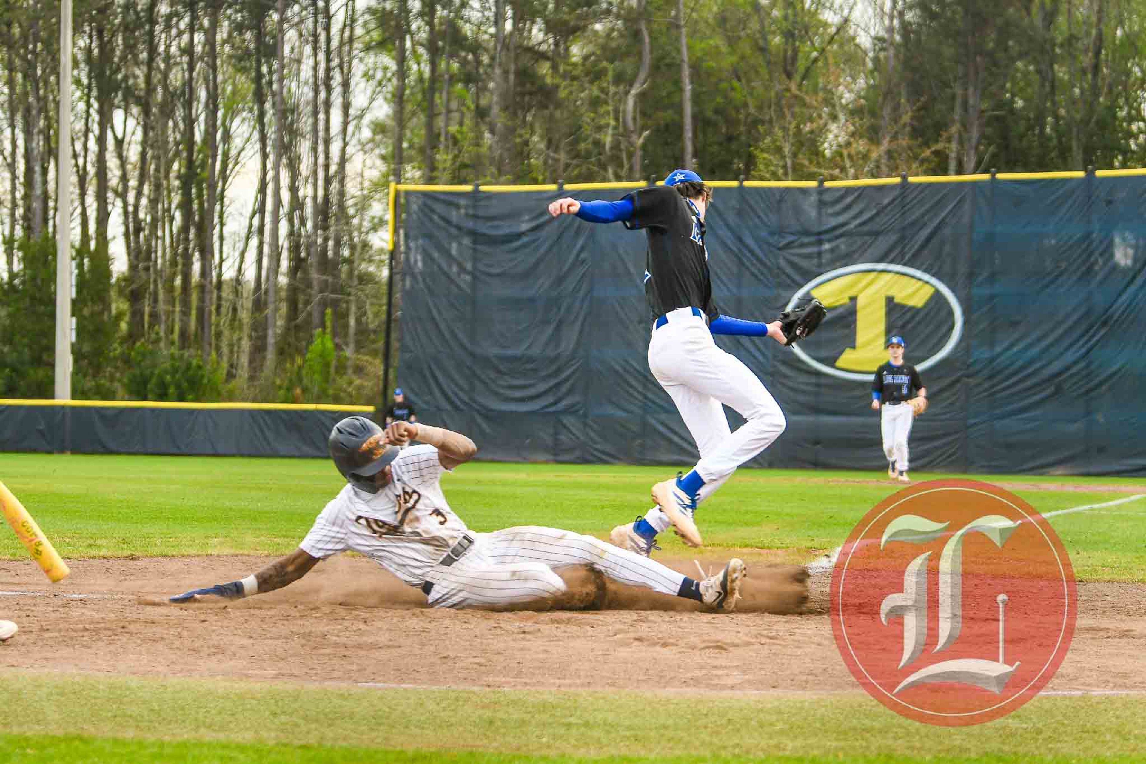 Troup hammers LaGrange for 12h straight victory