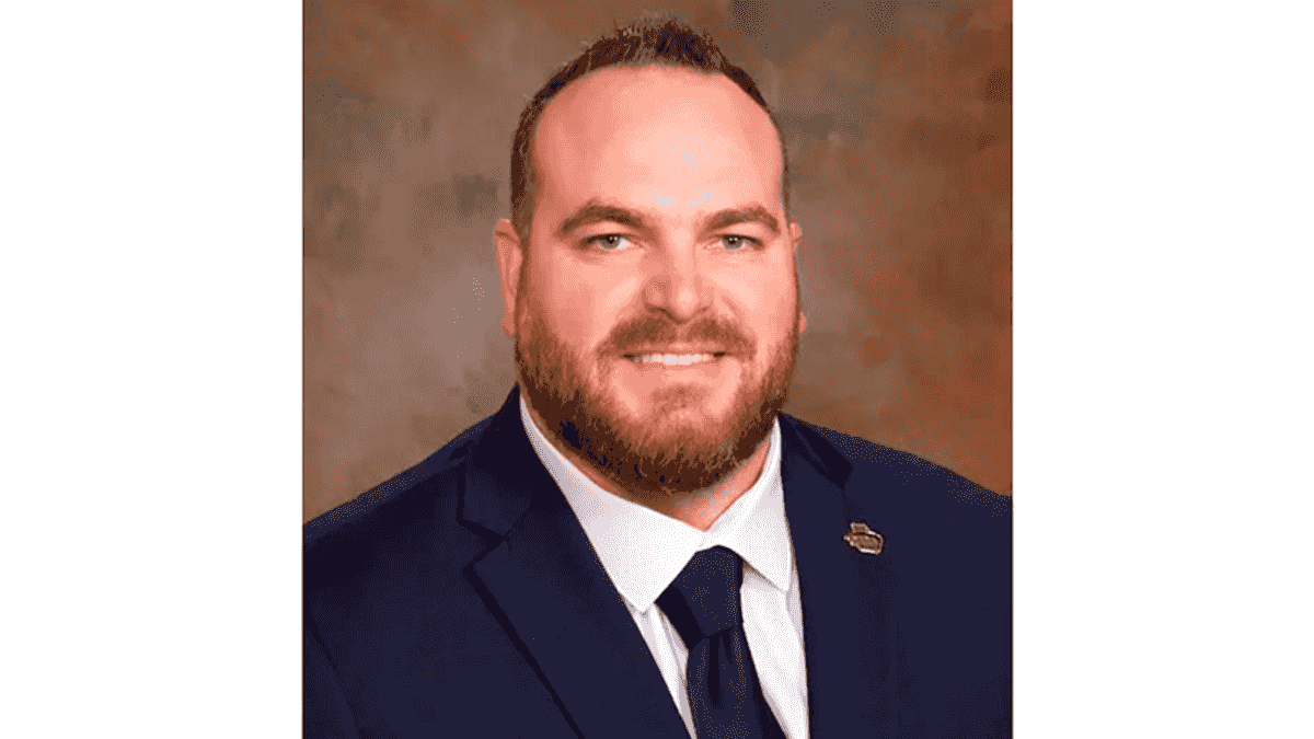 20 UNDER 40: Andrew Calhoun