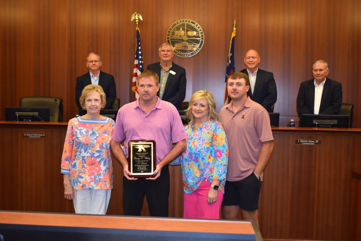 County recognizes six employees for a quarter-century-plus service