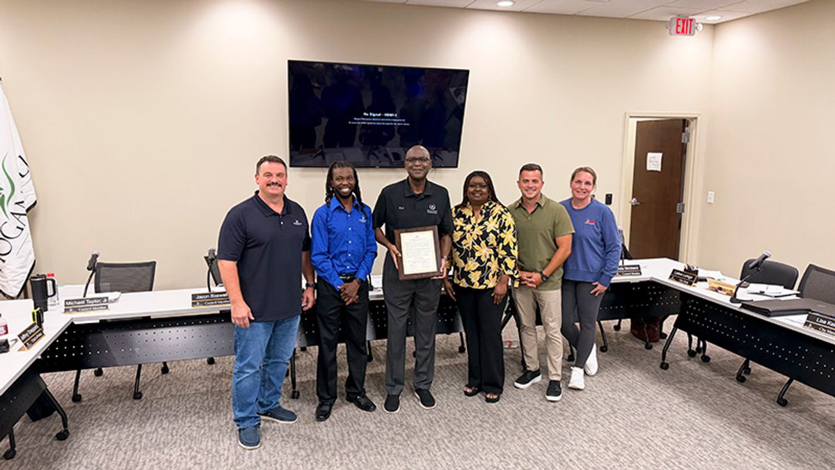 Hogansville celebrates Ricky Thrash