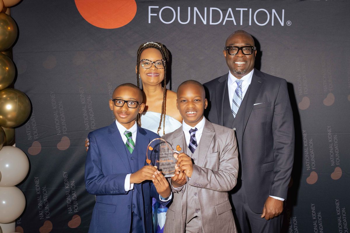 LaGrange brothers, Twin Beans, win award for kidney fundraising