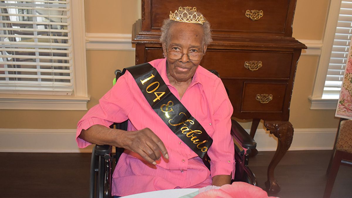 LaGrange resident celebrates 104 years