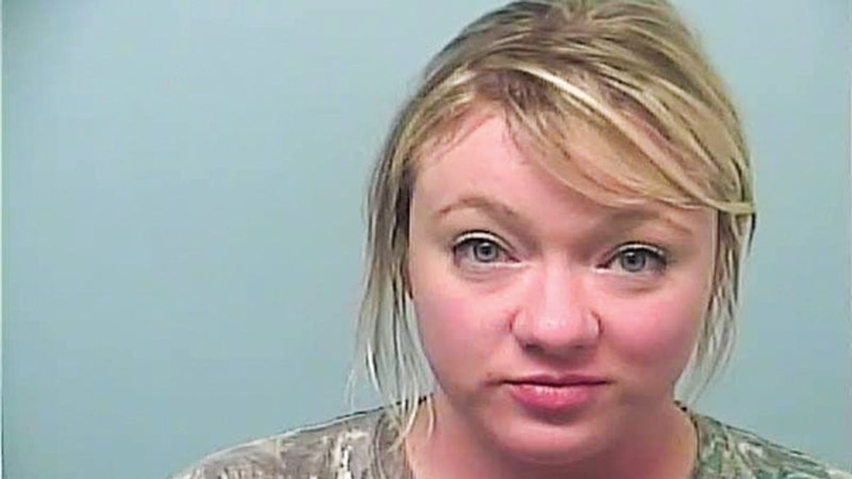 Woman arrested for allegedly stabbing boyfriend