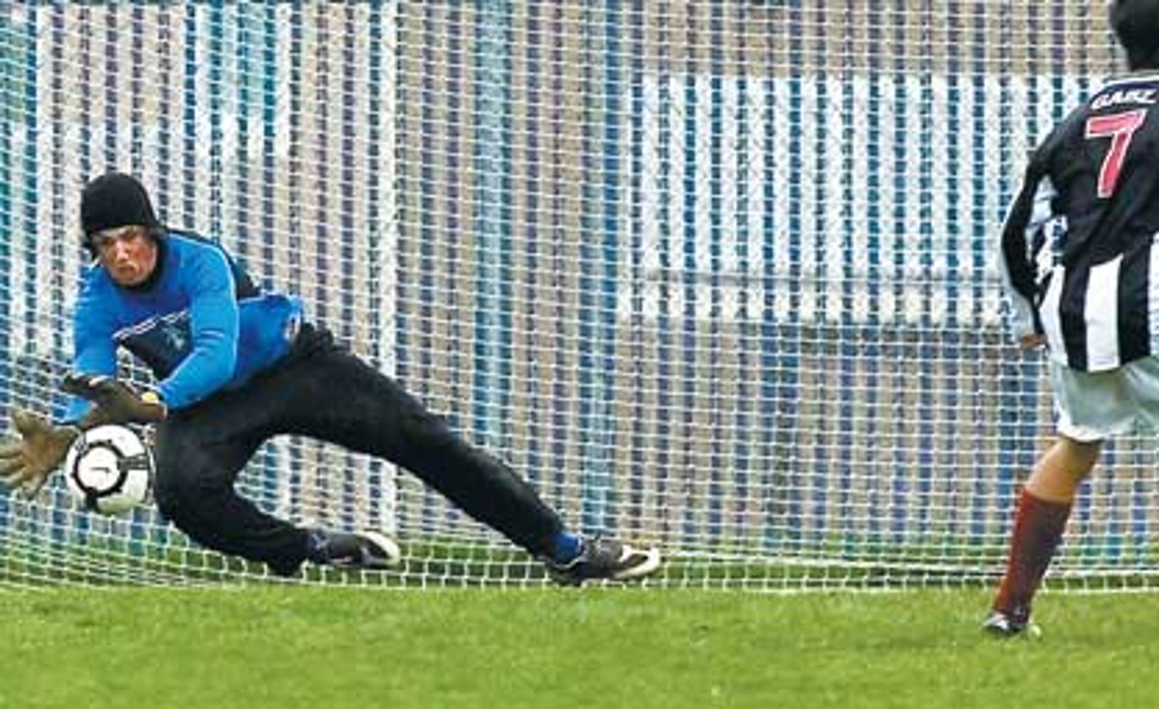 Shootout victory for Greyhounds Keeper Chris Hamlin secures win for P...