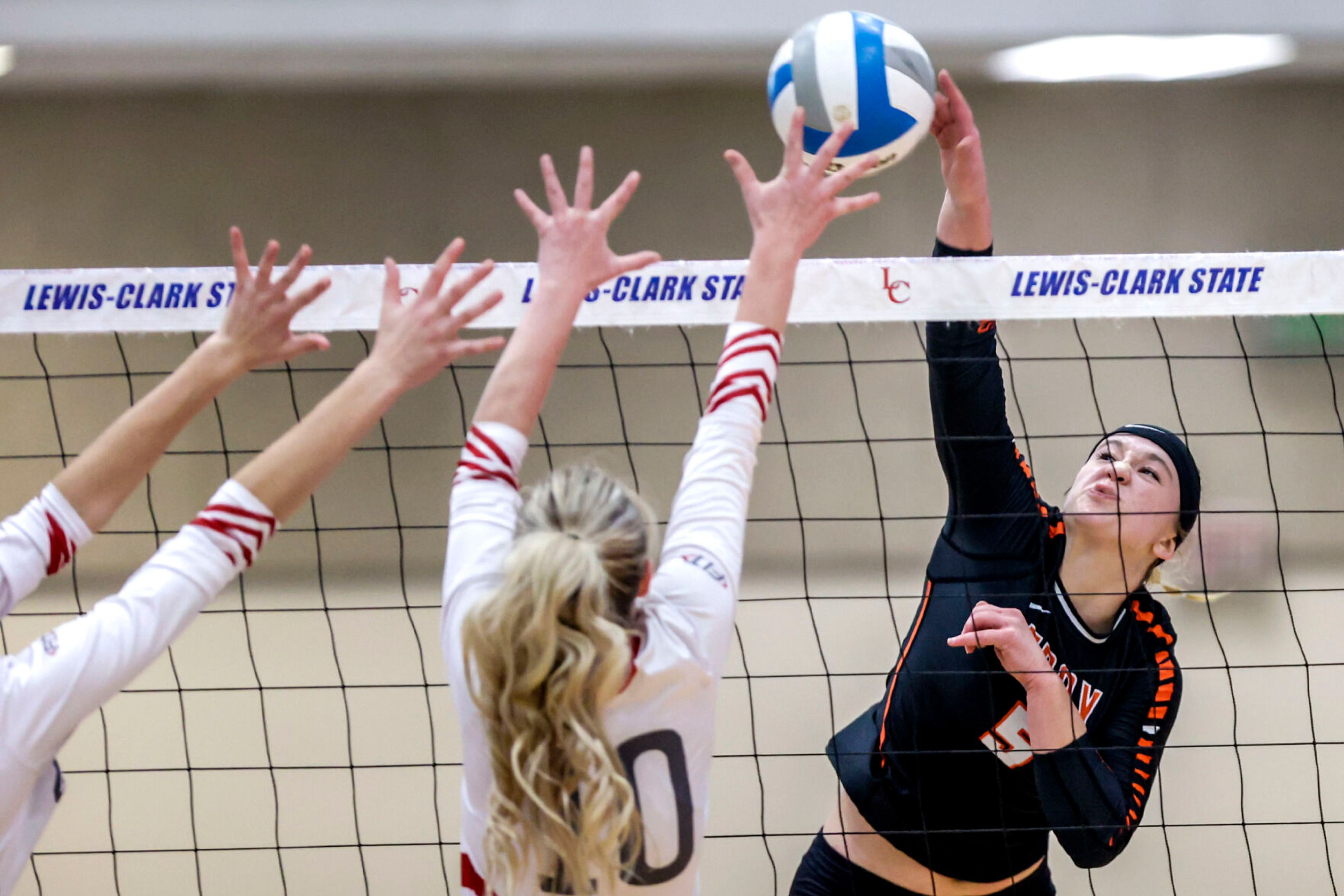 Troy faces off against Grace at the Lewis-Clark State College Athletic Center on Saturday. Troy defeated Grace in three sets to become the 1A DI state champions.