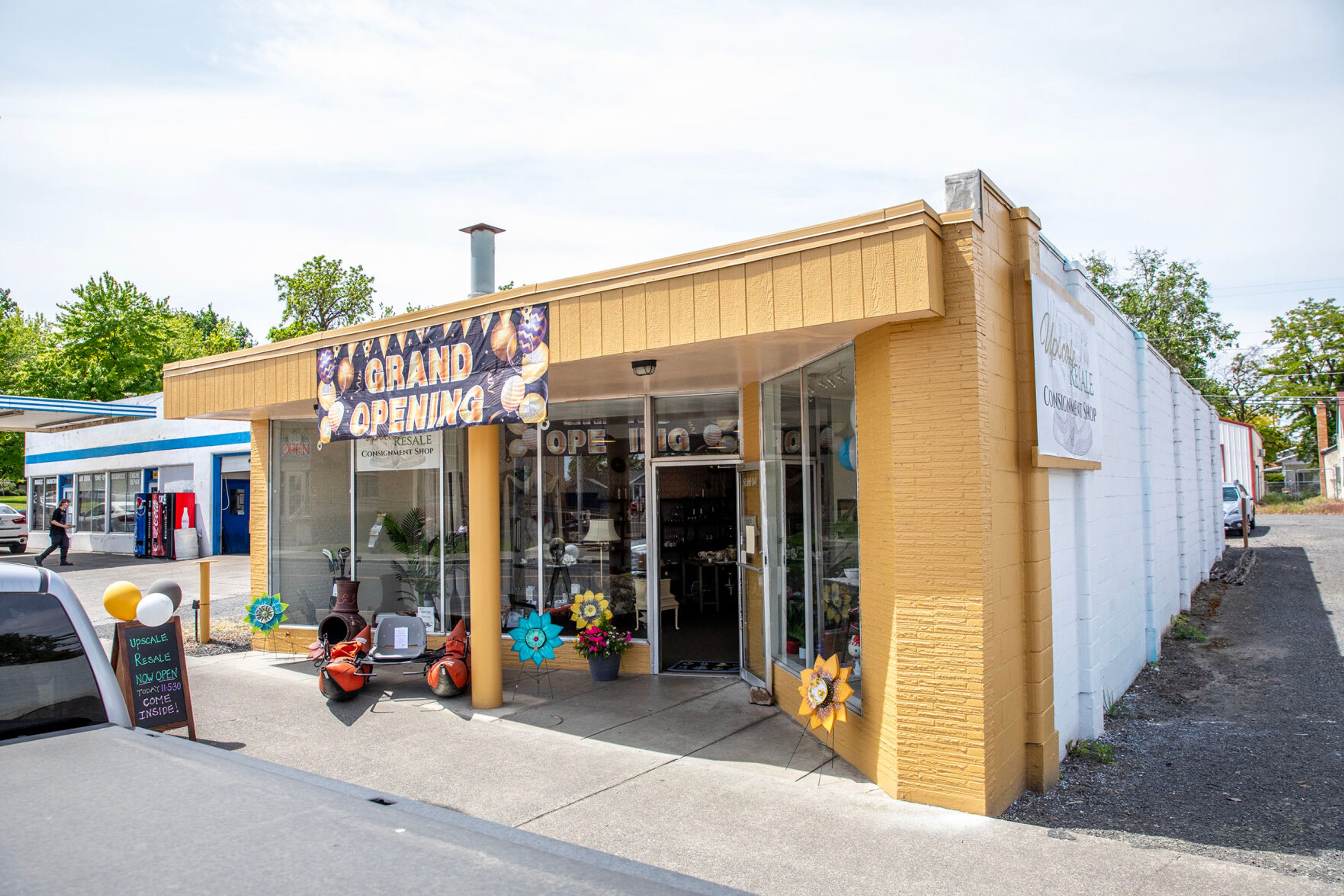 Upscale Resale Consignment Shop sits on 6th Street Tuesday in Clarkston.