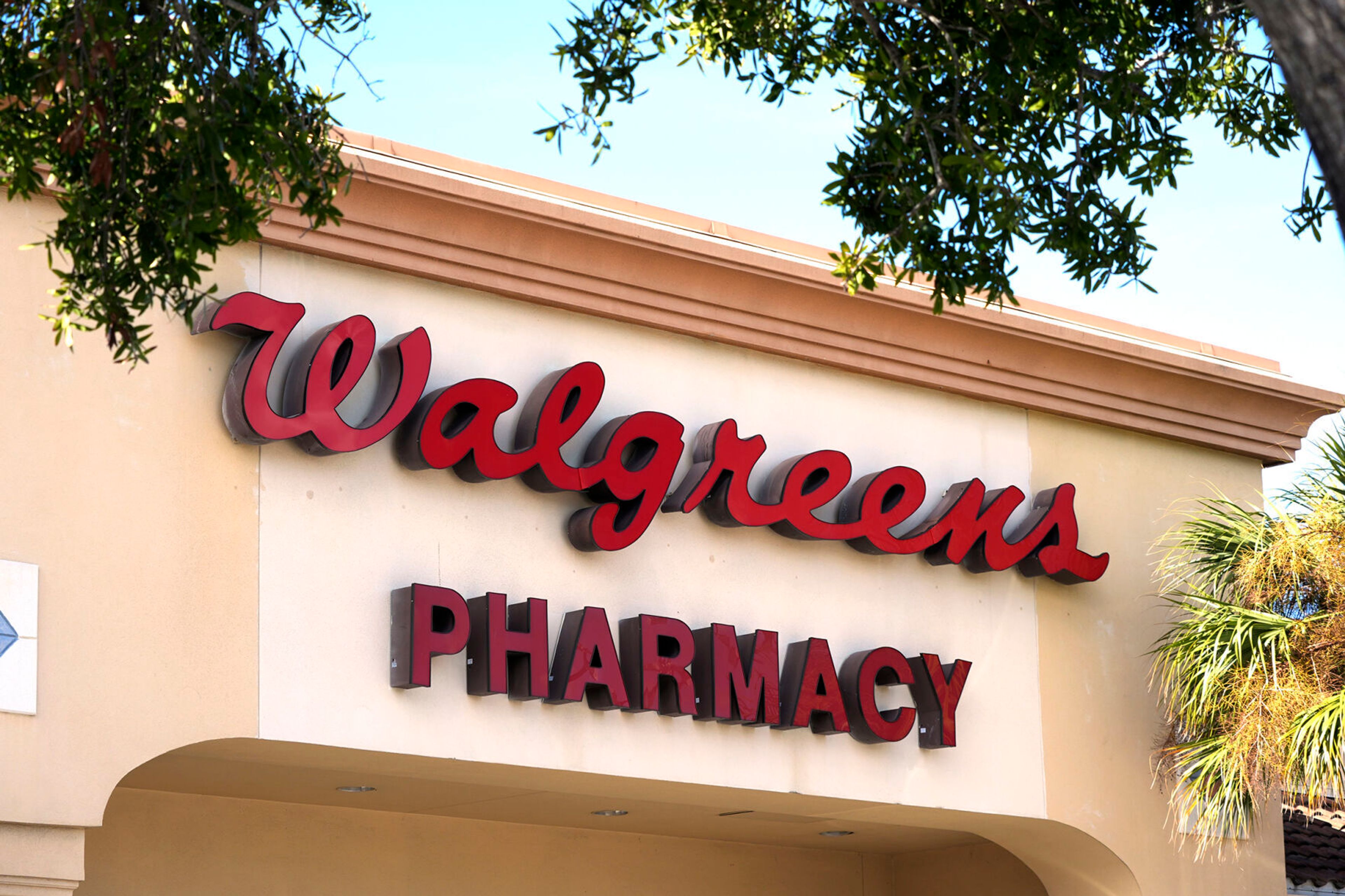 Walgreens to take a hard look at underperforming stores